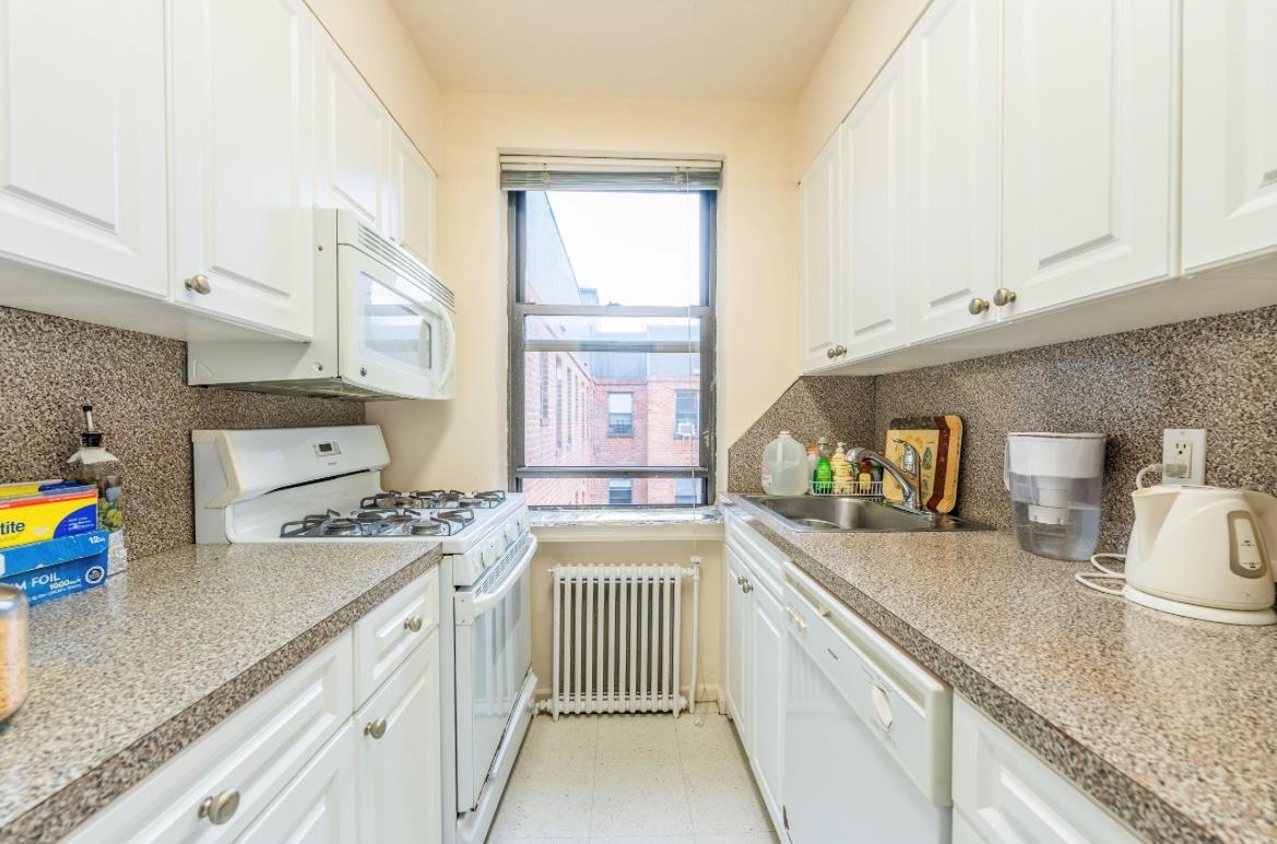 #9 photo, 215-43 48 Avenue, クイーンズ区 Bayside , NY 11364