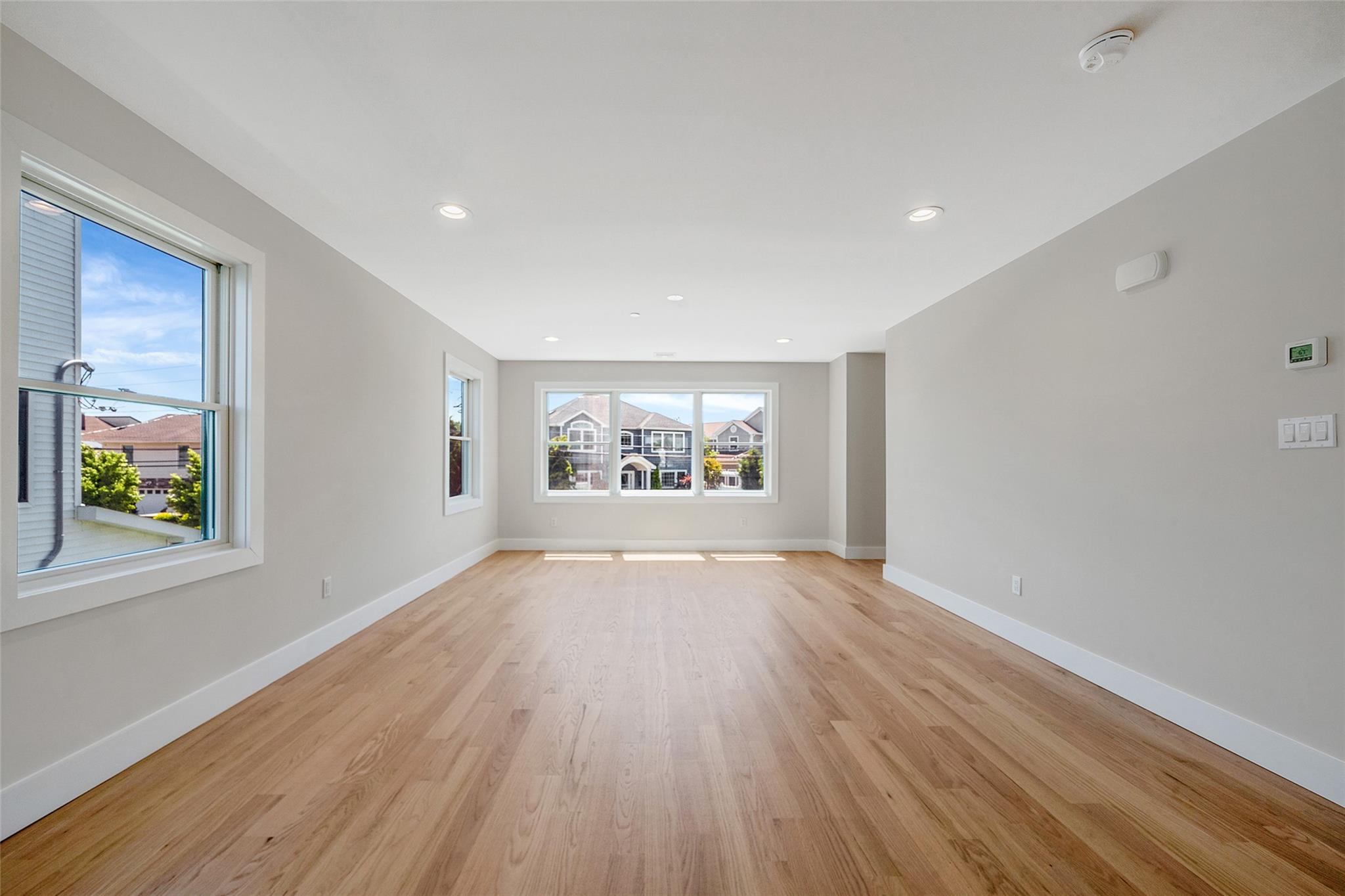 #14 photo, 237 Mott Street, ナッソー郡 Oceanside , NY 11572