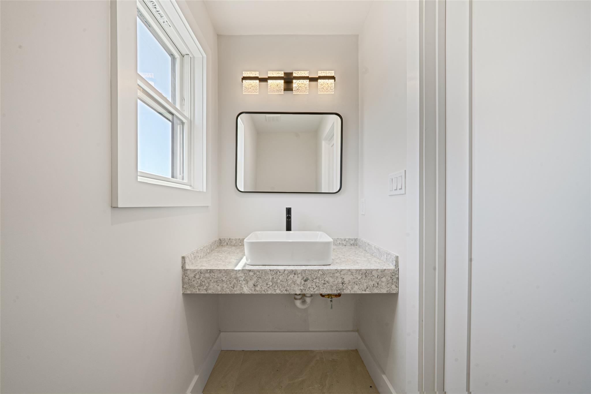 #18 photo, 237 Mott Street, ナッソー郡 Oceanside , NY 11572