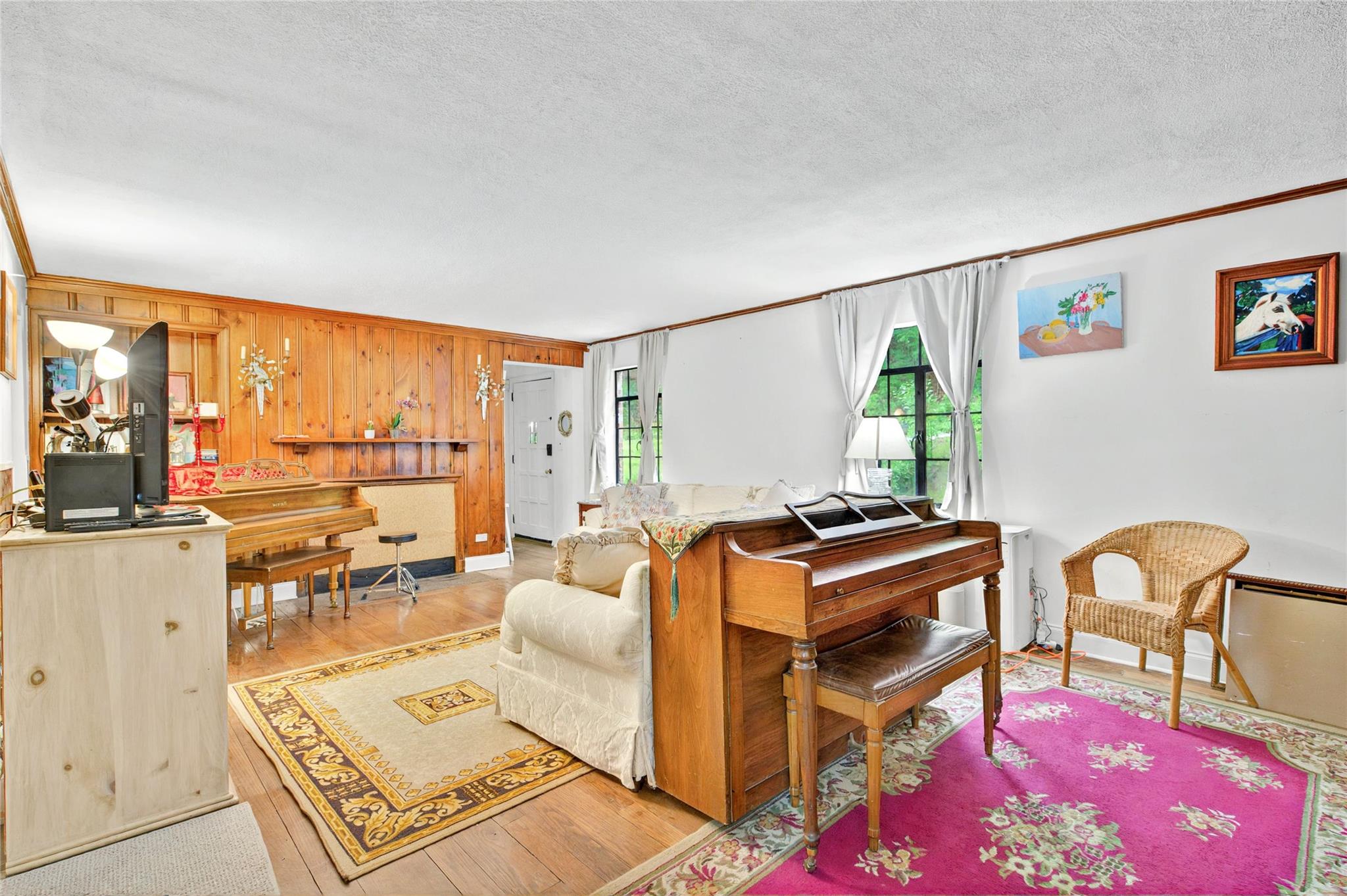 #12 photo, 640 Old Kensico Road, White Plains , NY 10603