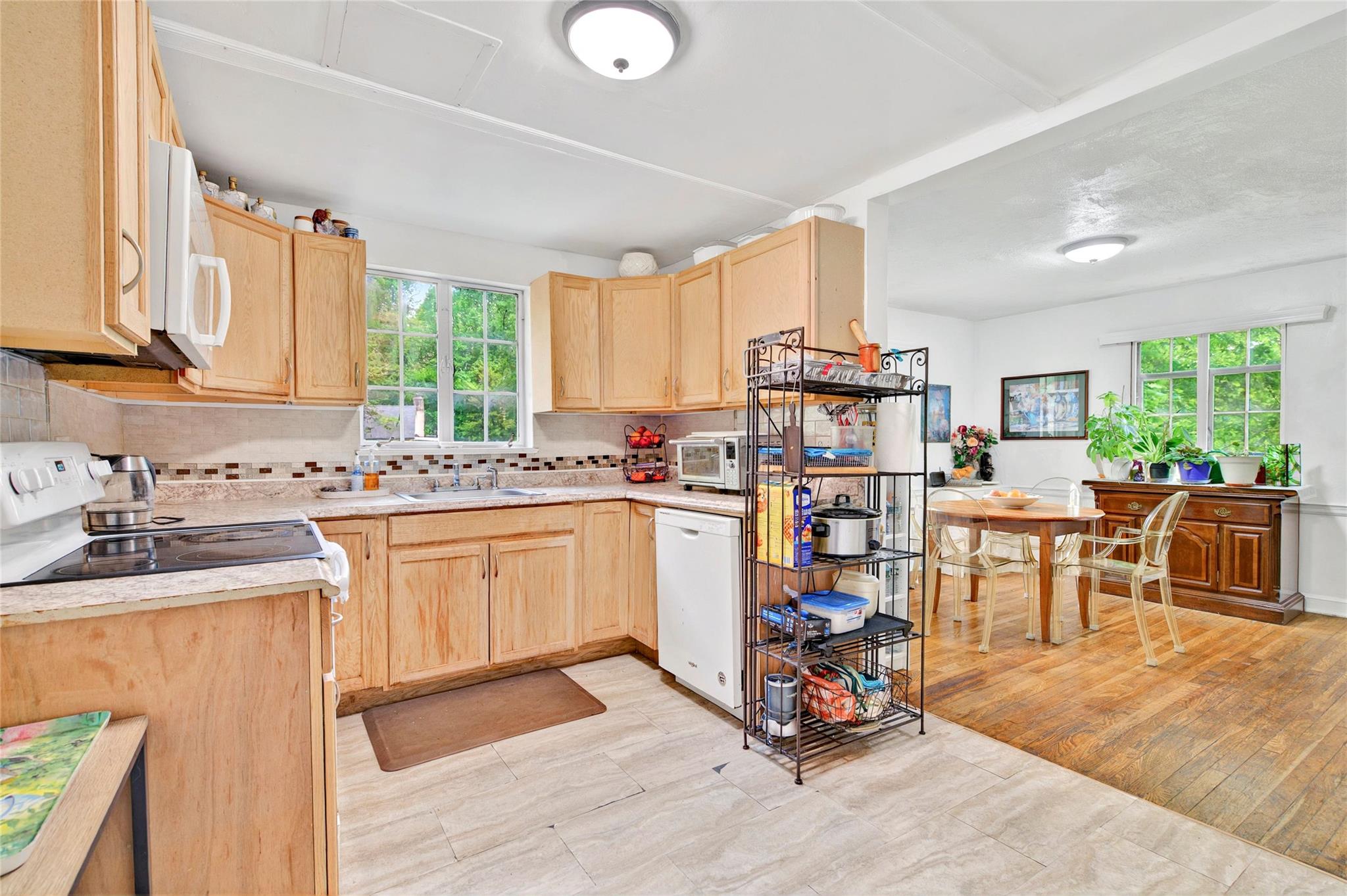 #13 photo, 640 Old Kensico Road, White Plains , NY 10603