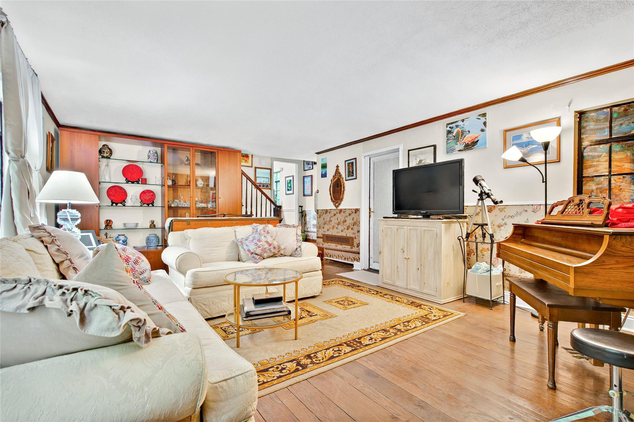 #9 photo, 640 Old Kensico Road, White Plains , NY 10603