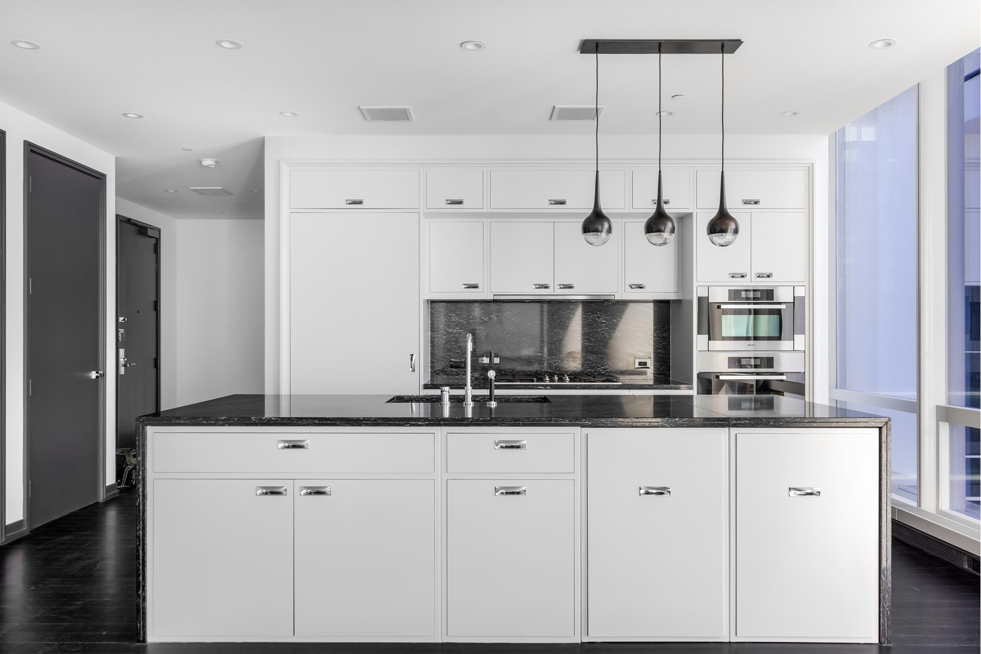 #4 photo, New York City, マンハッタン Central Park South , NY 10019