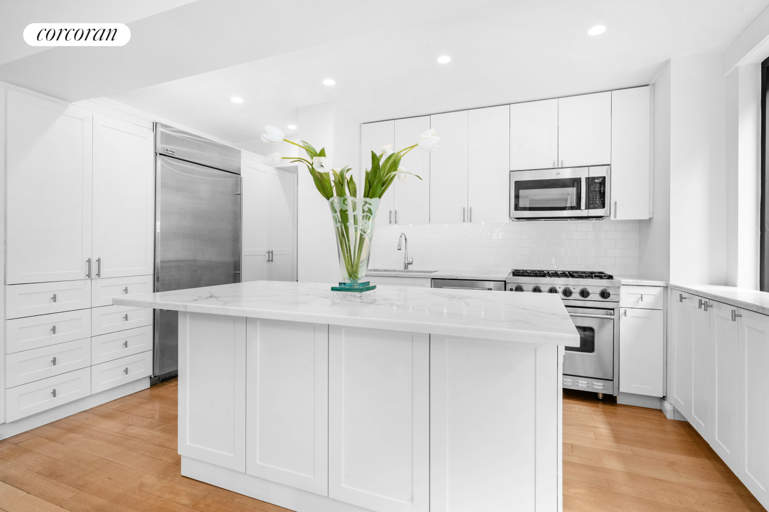 #1 photo, 425 E 63RD Street, Lenox Hill , NY 10065