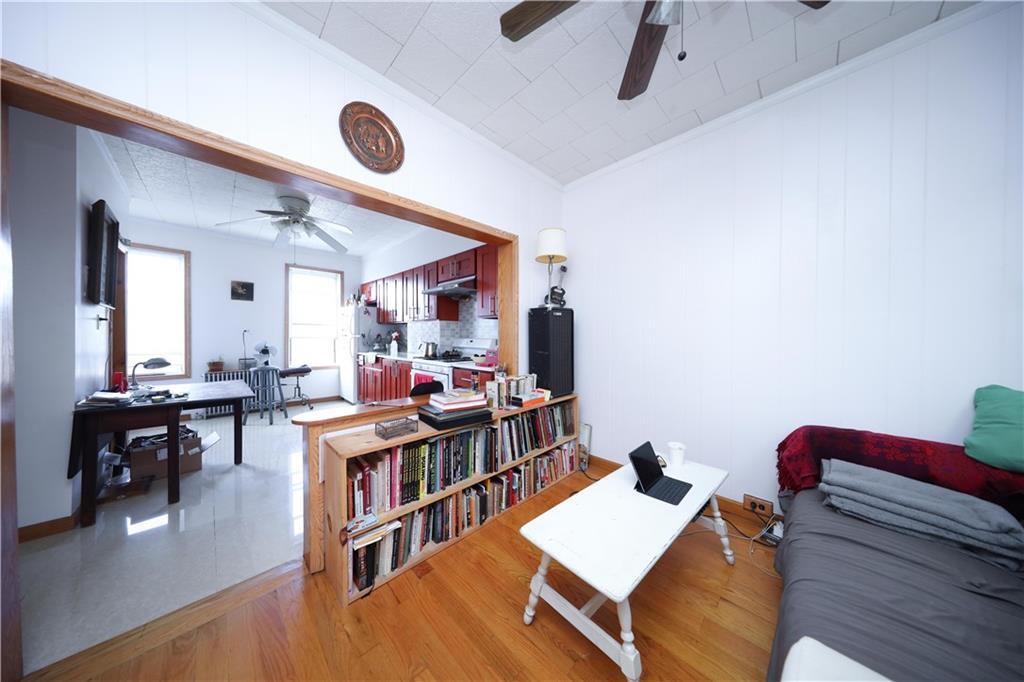 #12 photo, 59-61 56th Avenue, クイーンズ区 Maspeth , NY 11378