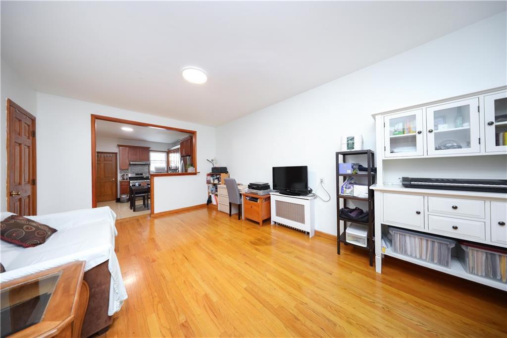 #15 photo, 59-61 56th Avenue, クイーンズ区 Maspeth , NY 11378