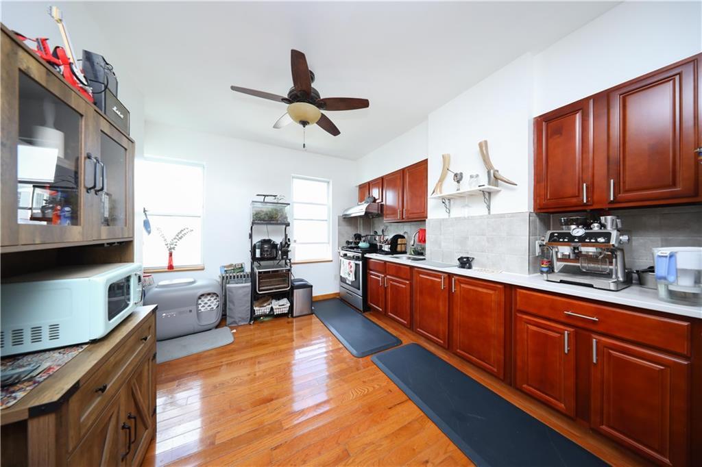 #5 photo, 59-61 56th Avenue, クイーンズ区 Maspeth , NY 11378