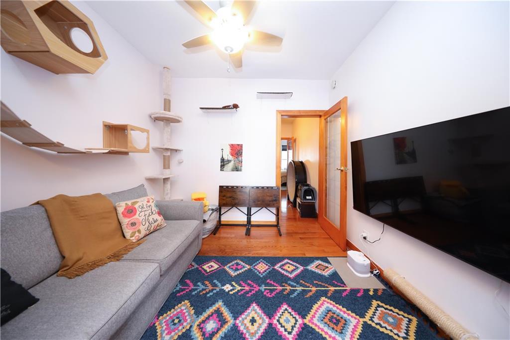 #8 photo, 59-61 56th Avenue, クイーンズ区 Maspeth , NY 11378