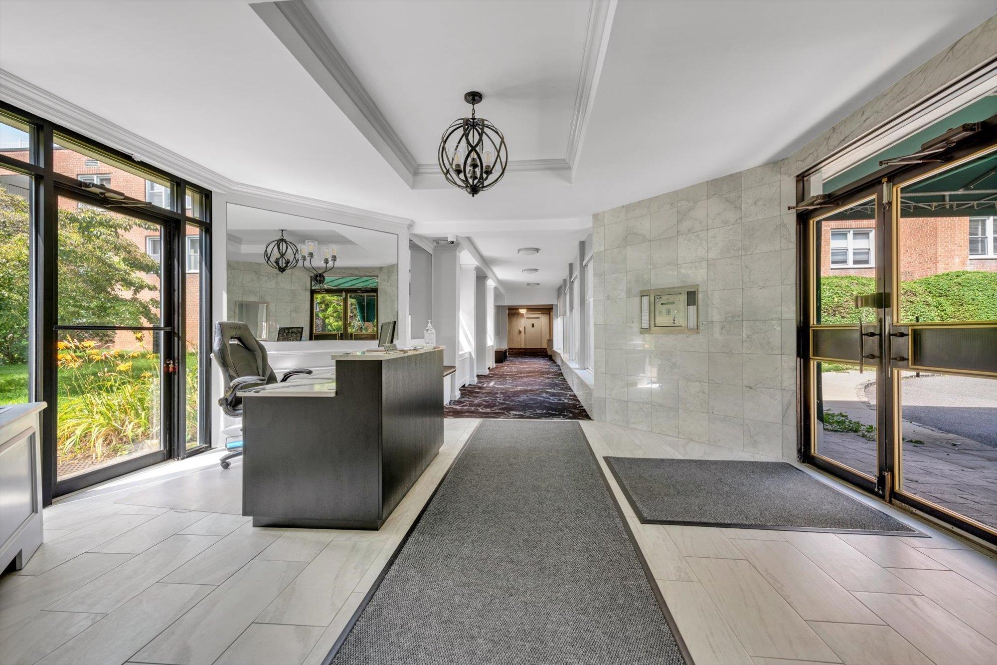 #2 photo, 1390 Broadway, Hewlett , NY 11557