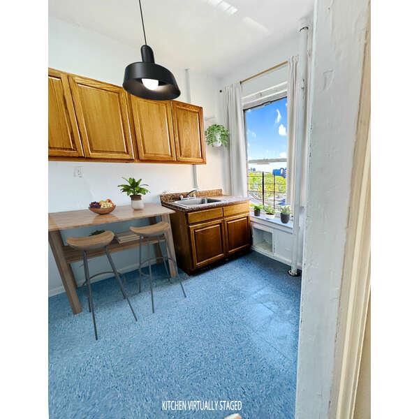 #8 photo, 1898 Longfellow Ave, ブロンクス区 Bronx , NY 10460