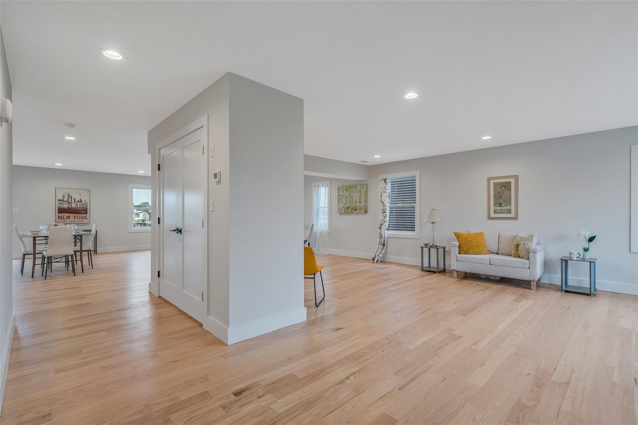 #14 photo, 243 Mott Street, ナッソー郡 Oceanside , NY 11572