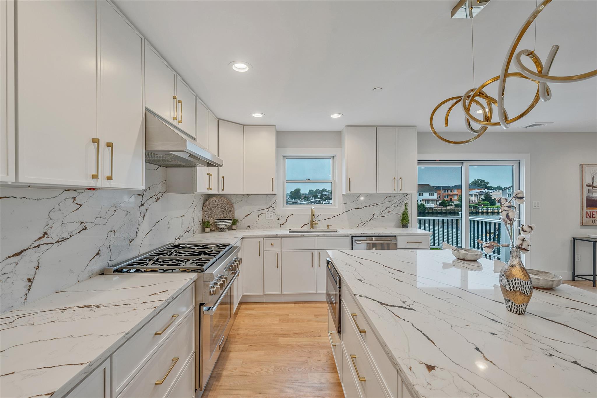 #7 photo, 243 Mott Street, ナッソー郡 Oceanside , NY 11572