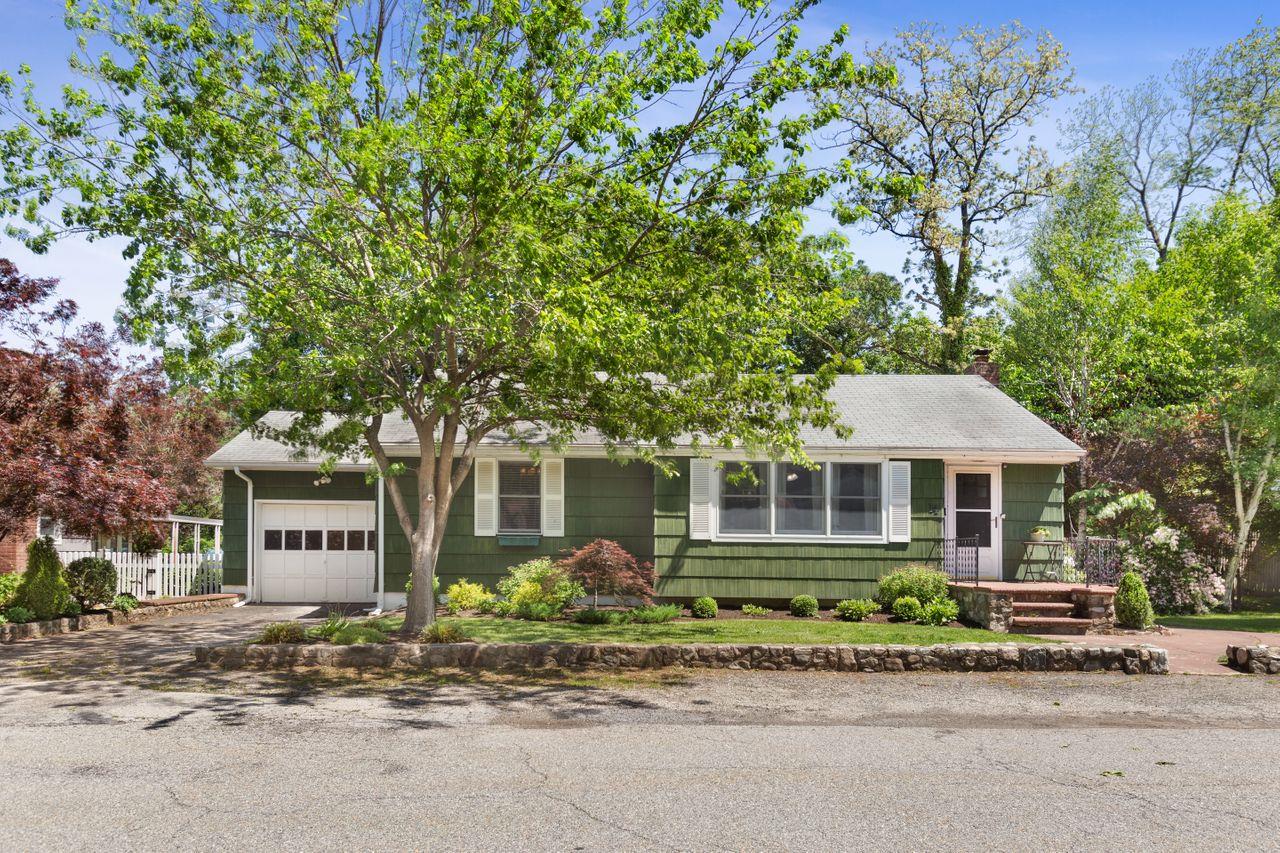 #1 photo, 14 Constitution Drive, Cold Spring , NY 10516