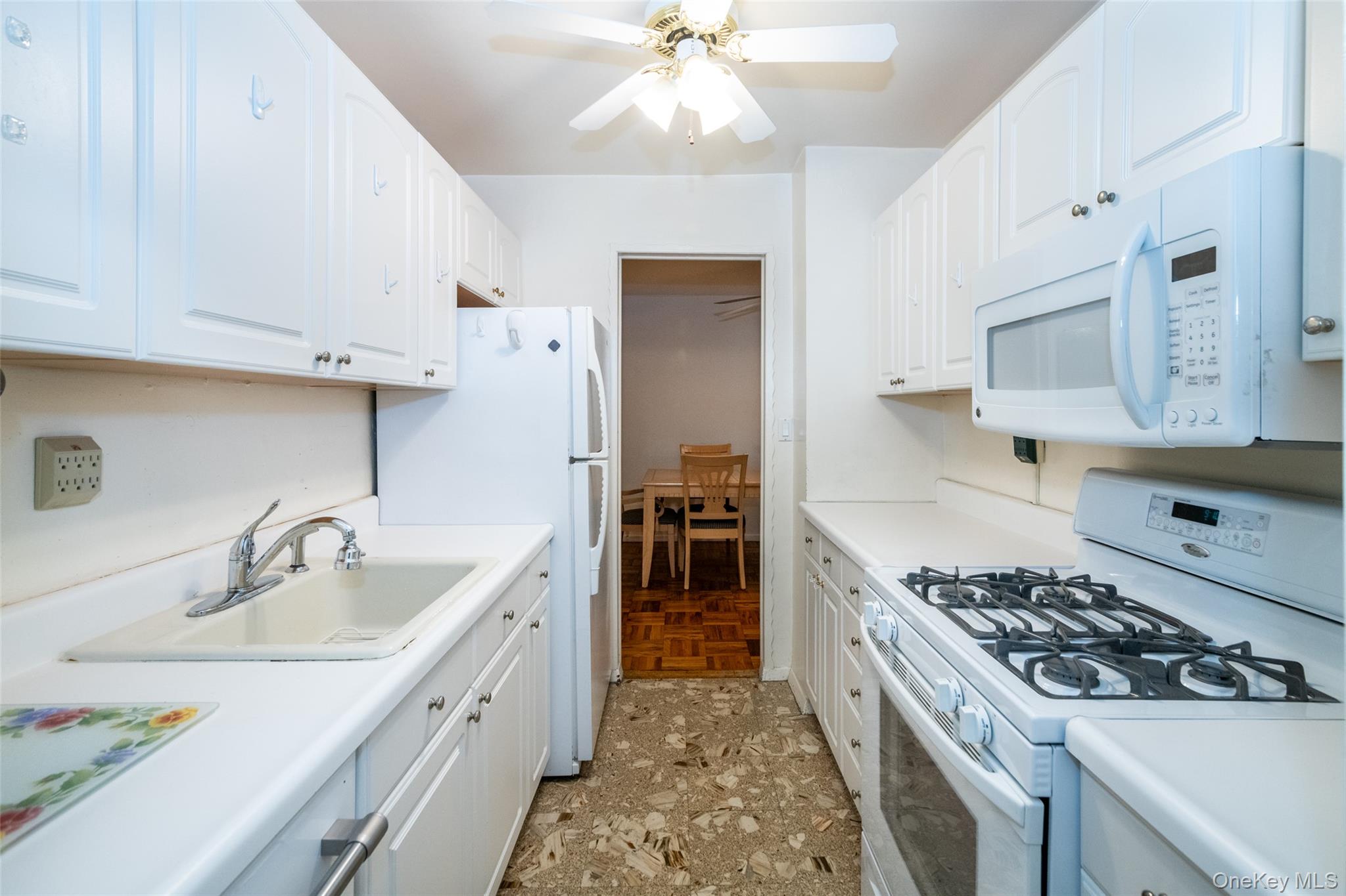 #3 photo, 1841 Central Park Avenue, Yonkers , NY 10710