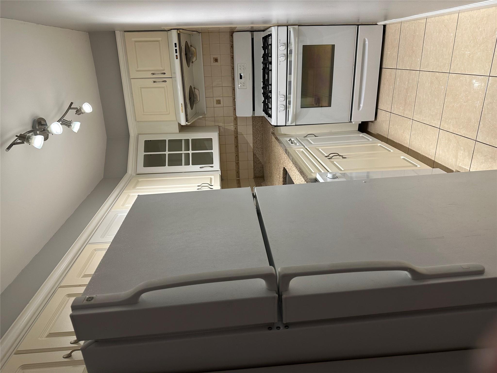 #9 photo, 87-30 62nd Avenue, Rego Park , NY 11374