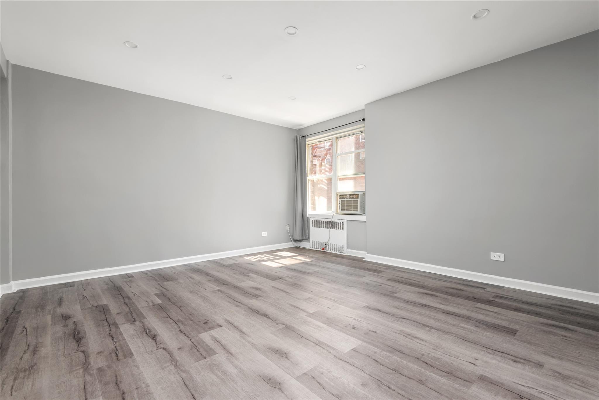 #3 photo, 3965 51st Street, クイーンズ区 Woodside , NY 11377