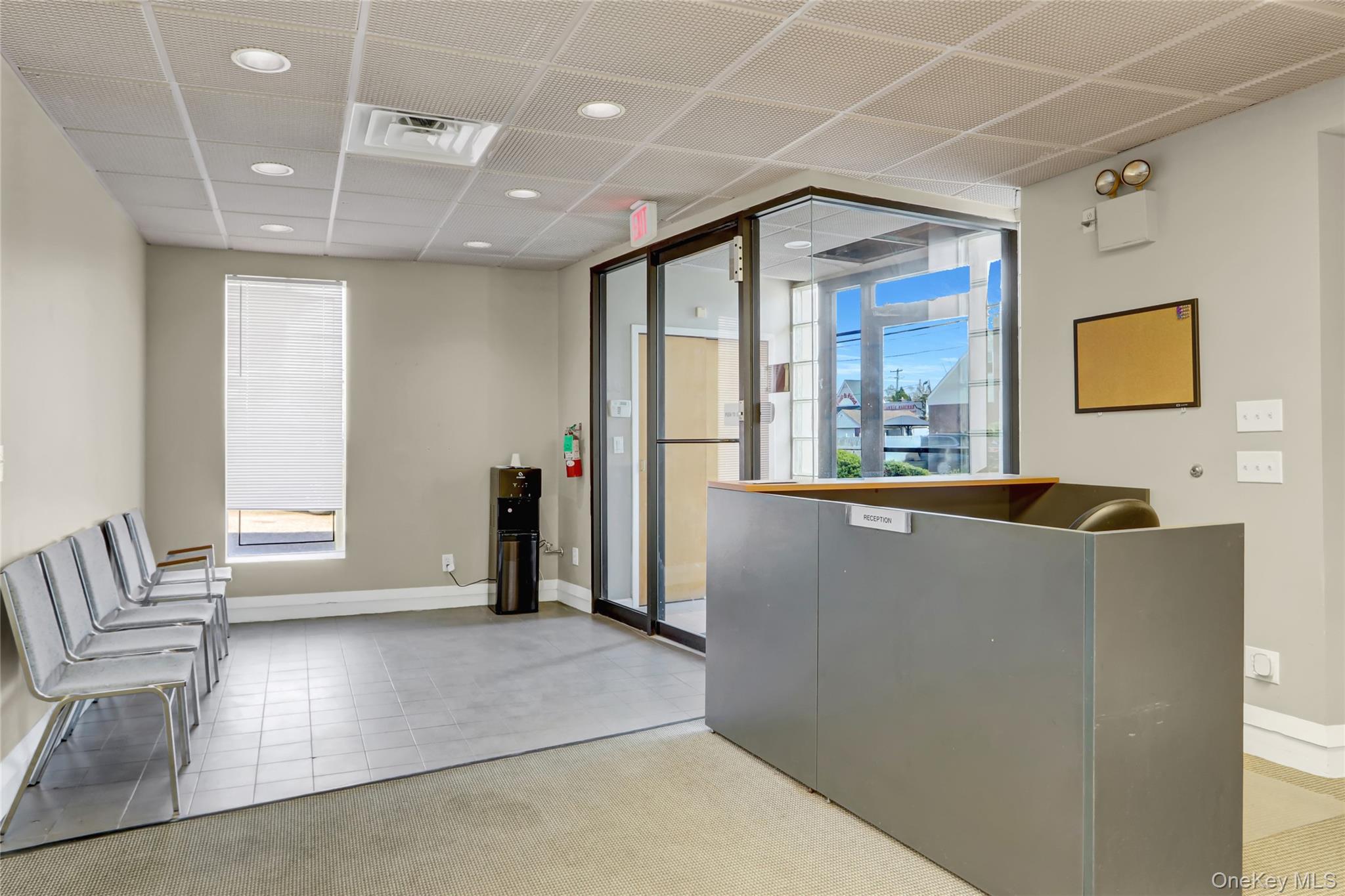 #11 photo, 13 Hendrickson Avenue, ナッソー郡 Lynbrook , NY 11563