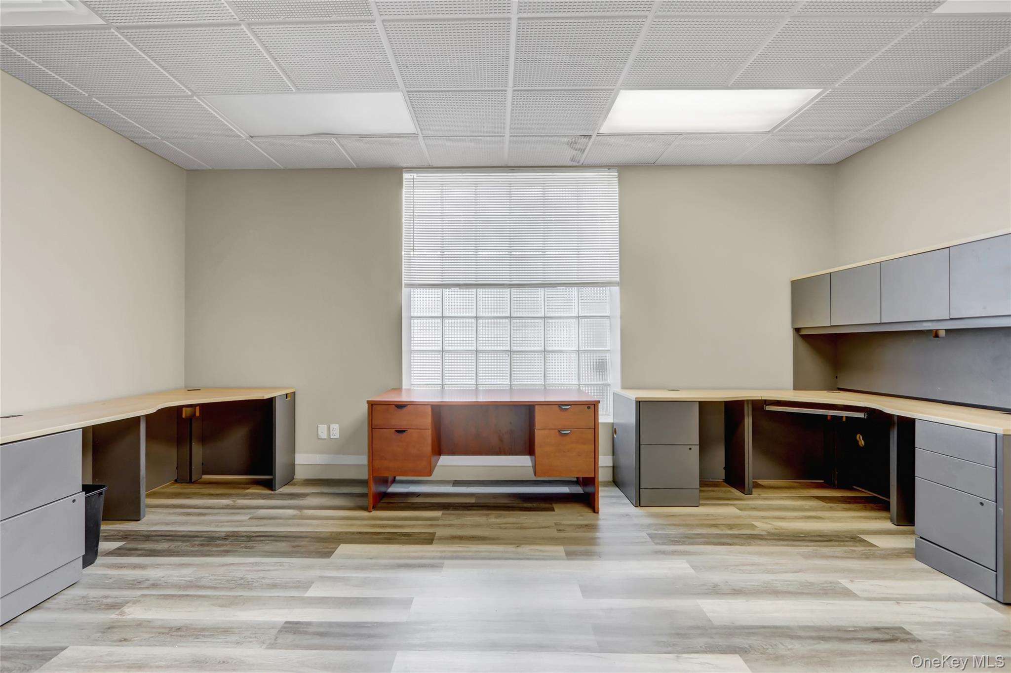 #12 photo, 13 Hendrickson Avenue, ナッソー郡 Lynbrook , NY 11563