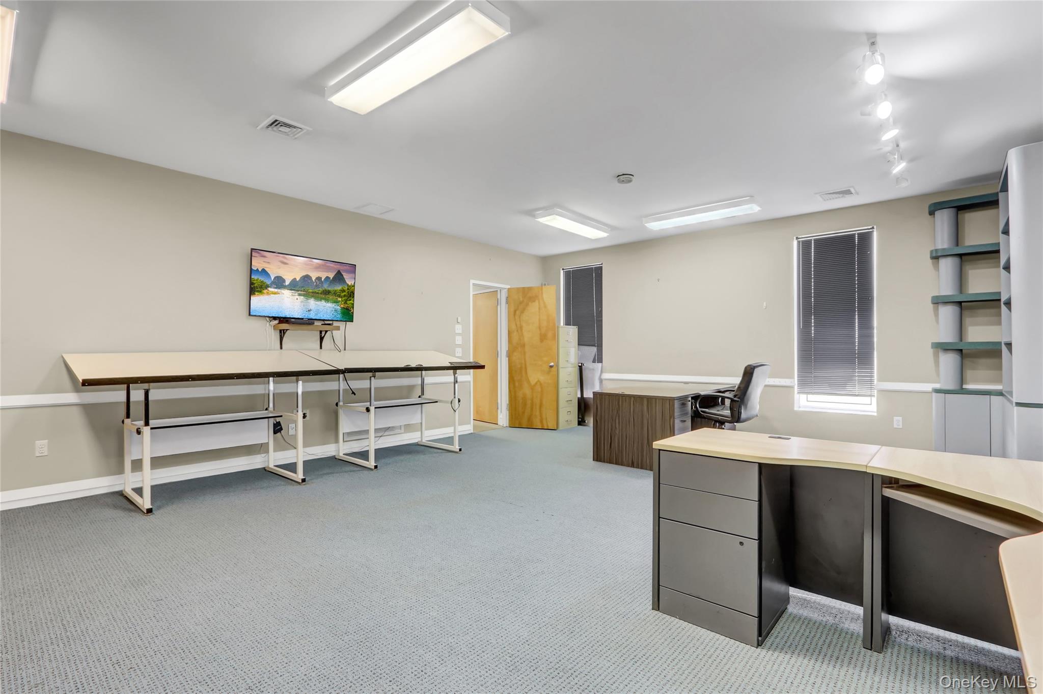 #18 photo, 13 Hendrickson Avenue, ナッソー郡 Lynbrook , NY 11563