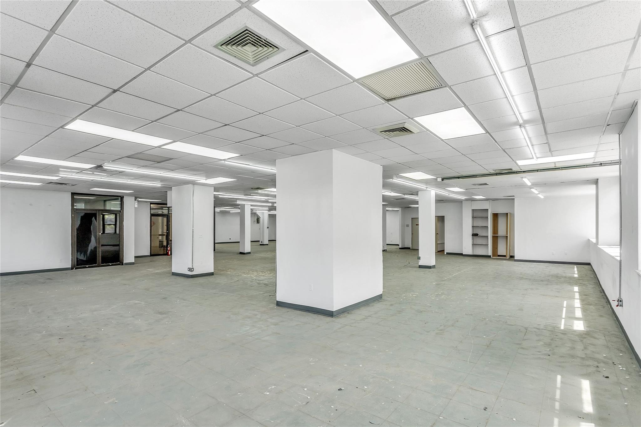 #9 photo, 33-01 Queens Blvd, クイーンズ区 Long Island City , NY 11101