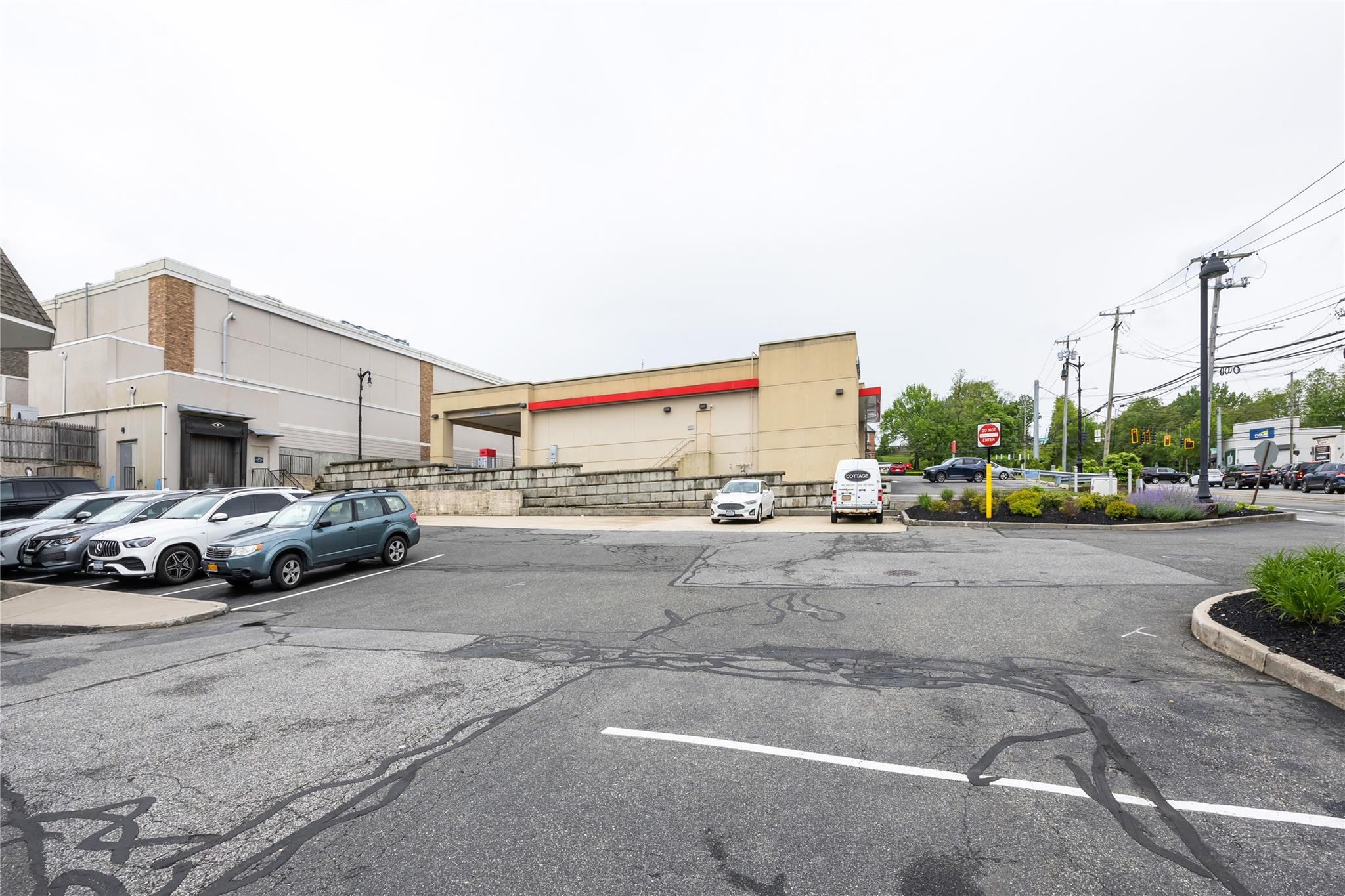 #10 photo, 8225 Jericho Turnpike, ナッソー郡 Woodbury , NY 11797