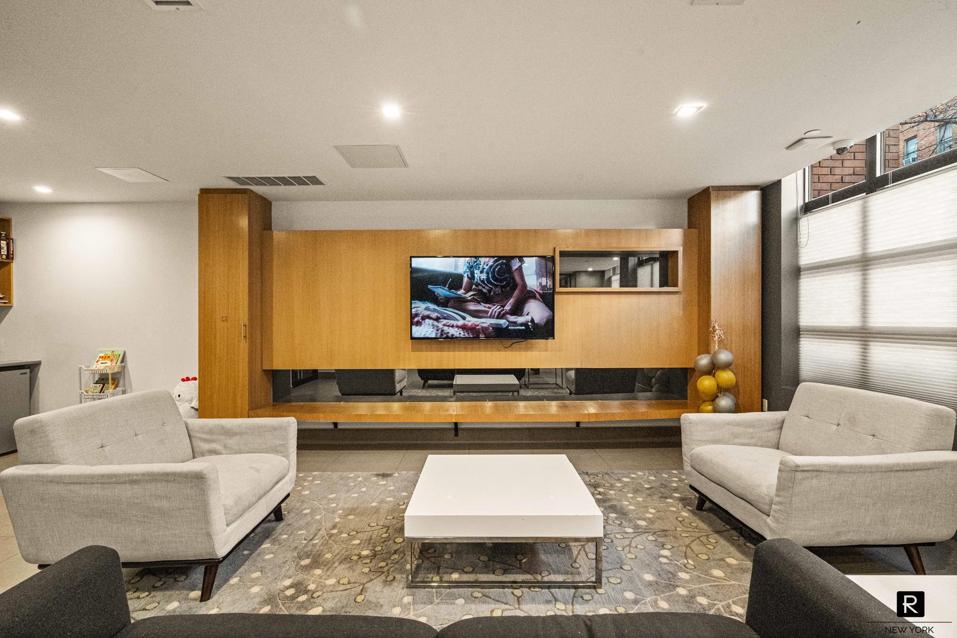 #14 photo, 2100 Bedford Avenue, ブルックリン区 Flatbush , NY 11226