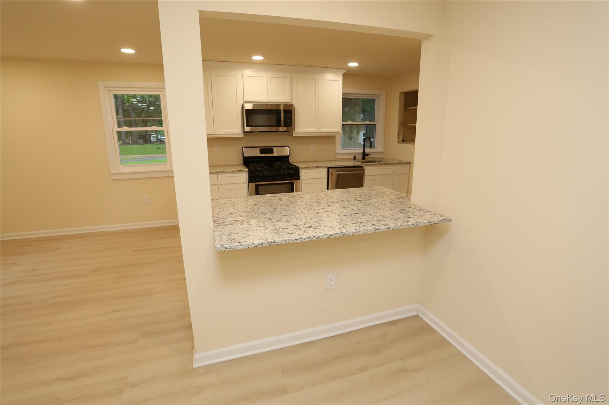 #14 photo, 20 Pineview Road, 纽约州 West Nyack , NY 10994