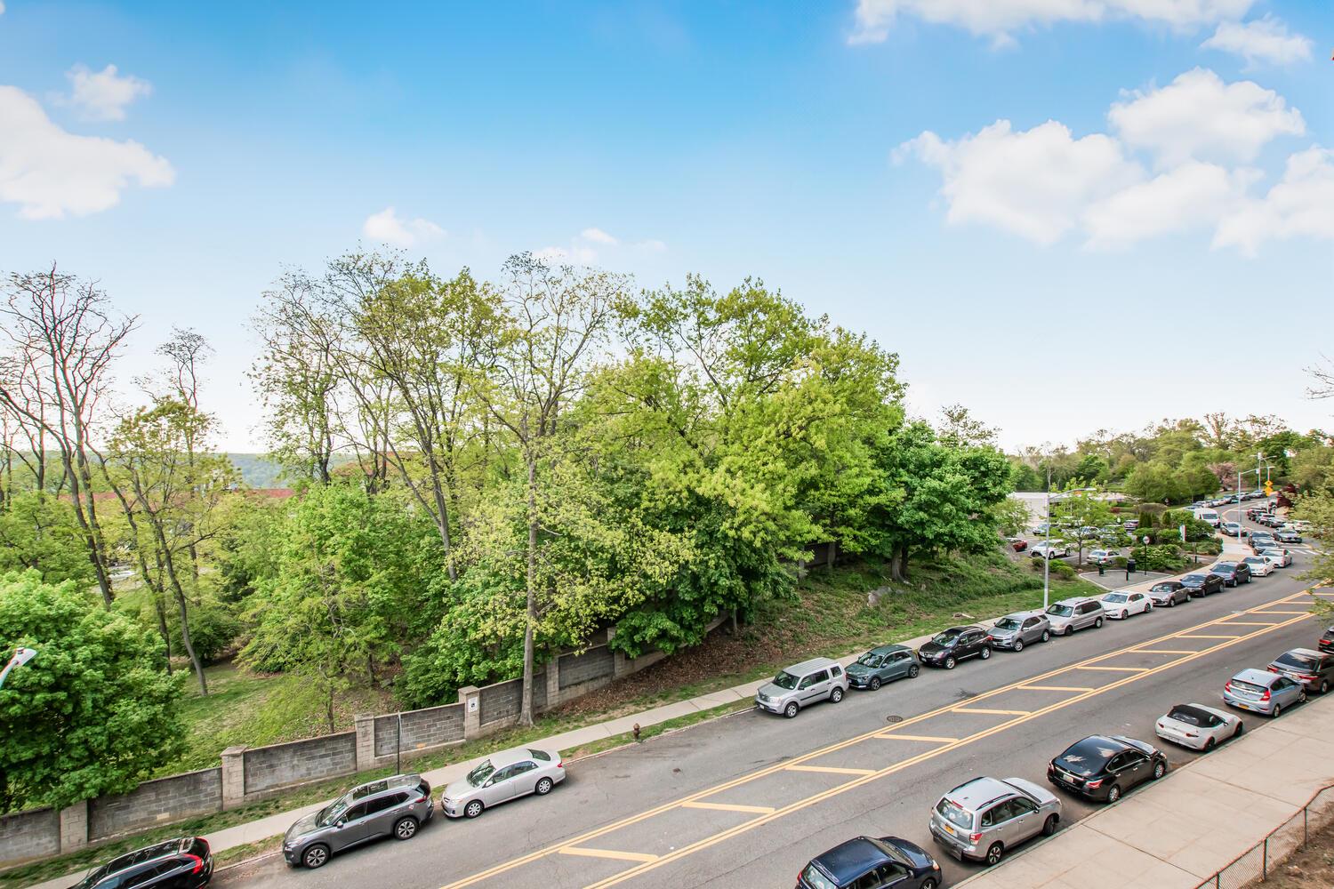 #2 photo, 5639 Netherland Avenue, ブロンクス区 Bronx , NY 10471