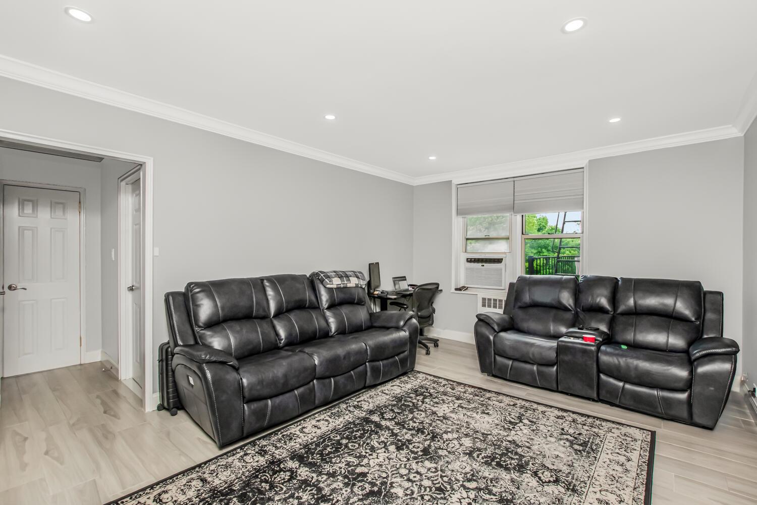 #4 photo, 5639 Netherland Avenue, ブロンクス区 Bronx , NY 10471