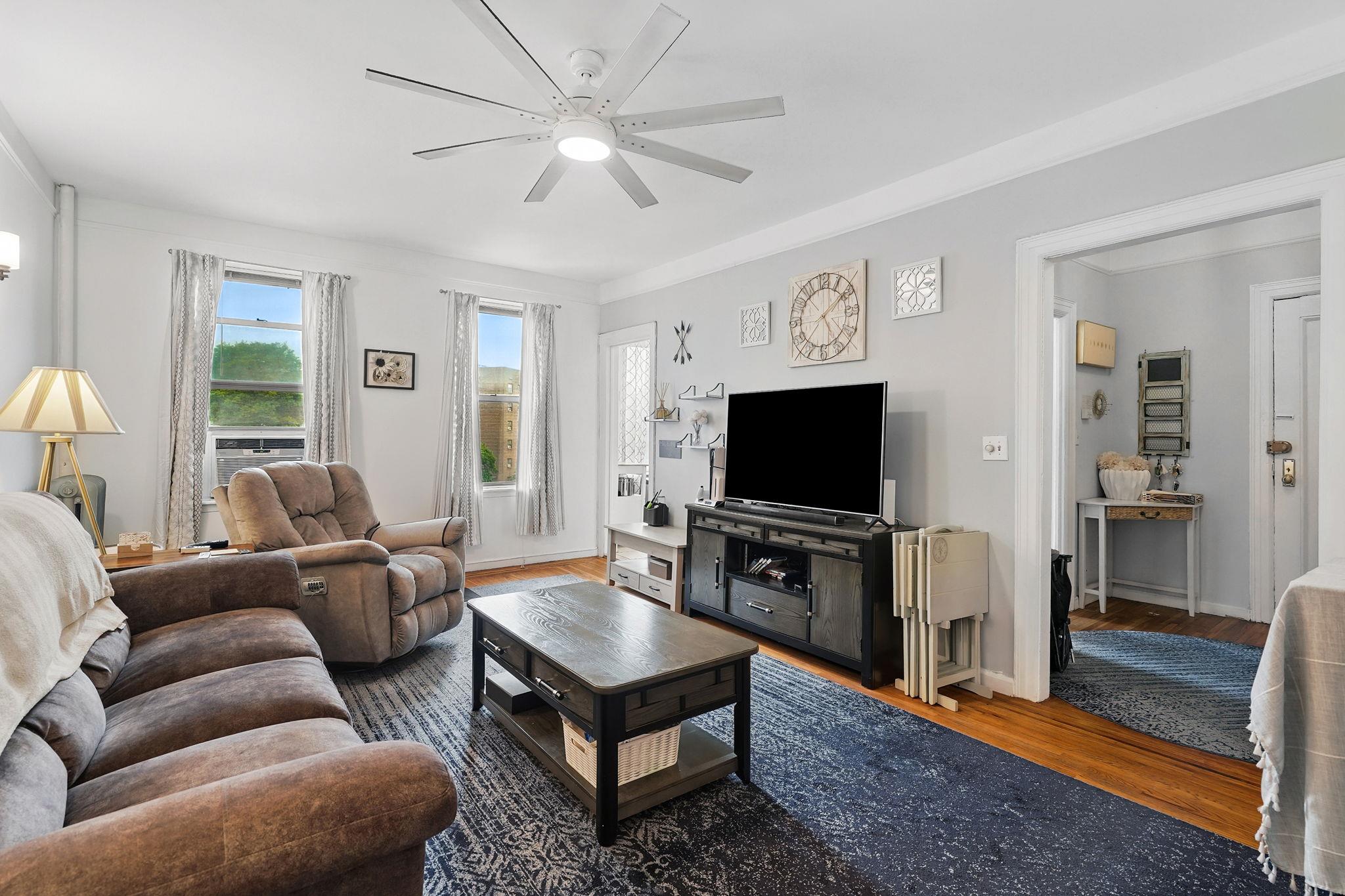 #7 photo, 472 Gramatan Avenue, Mount Vernon , NY 10552