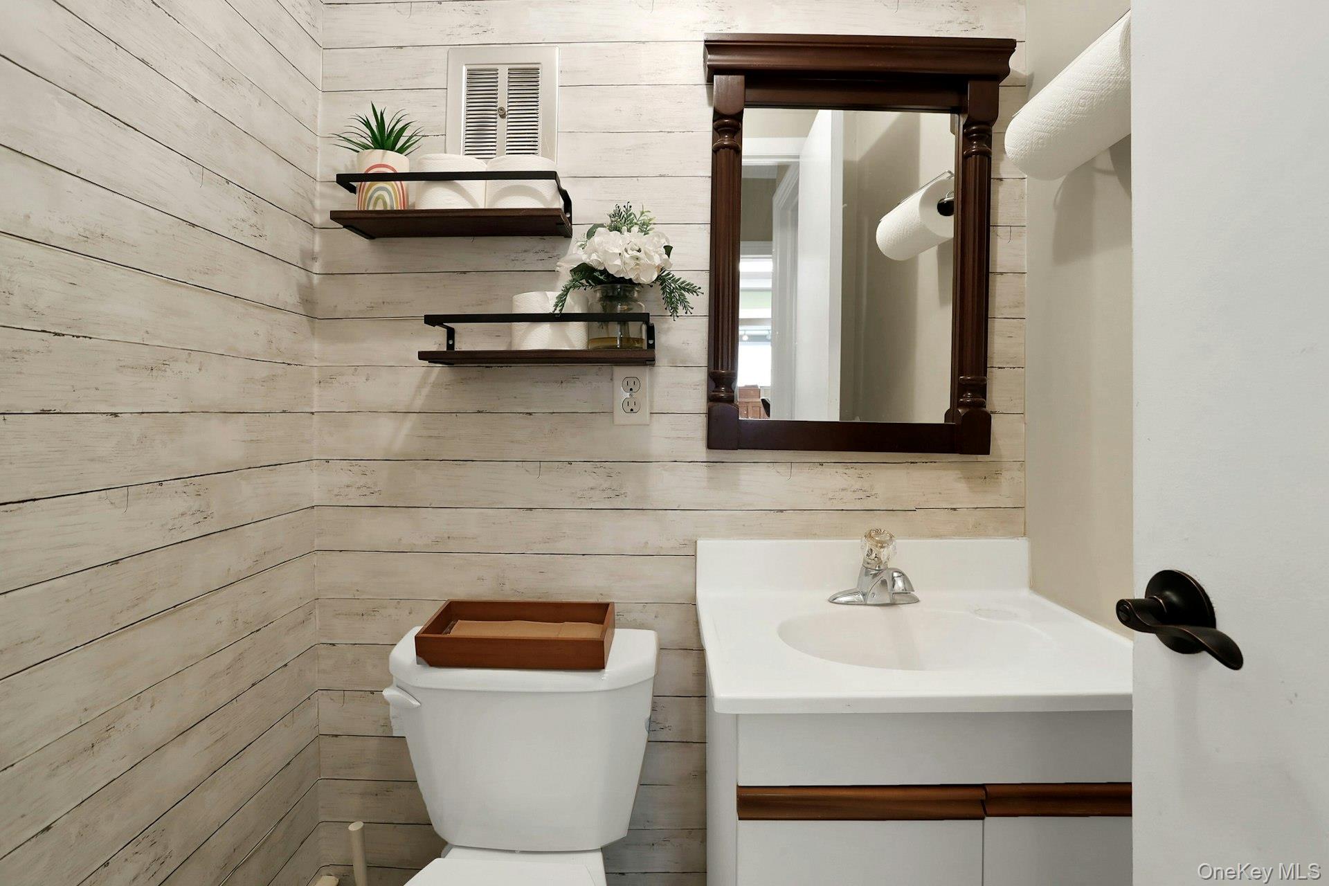 #19 photo, 14 Front Street, Croton Falls , NY 10519