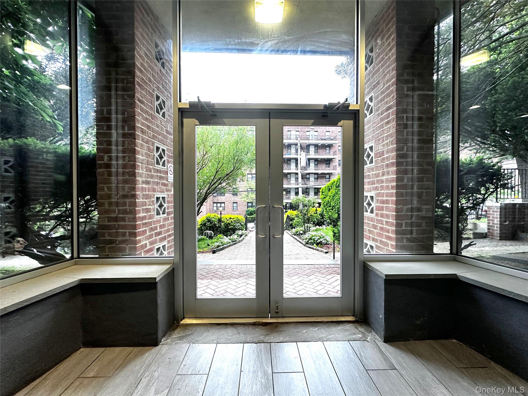 #2 photo, 270 N Broadway, Yonkers , NY 10701