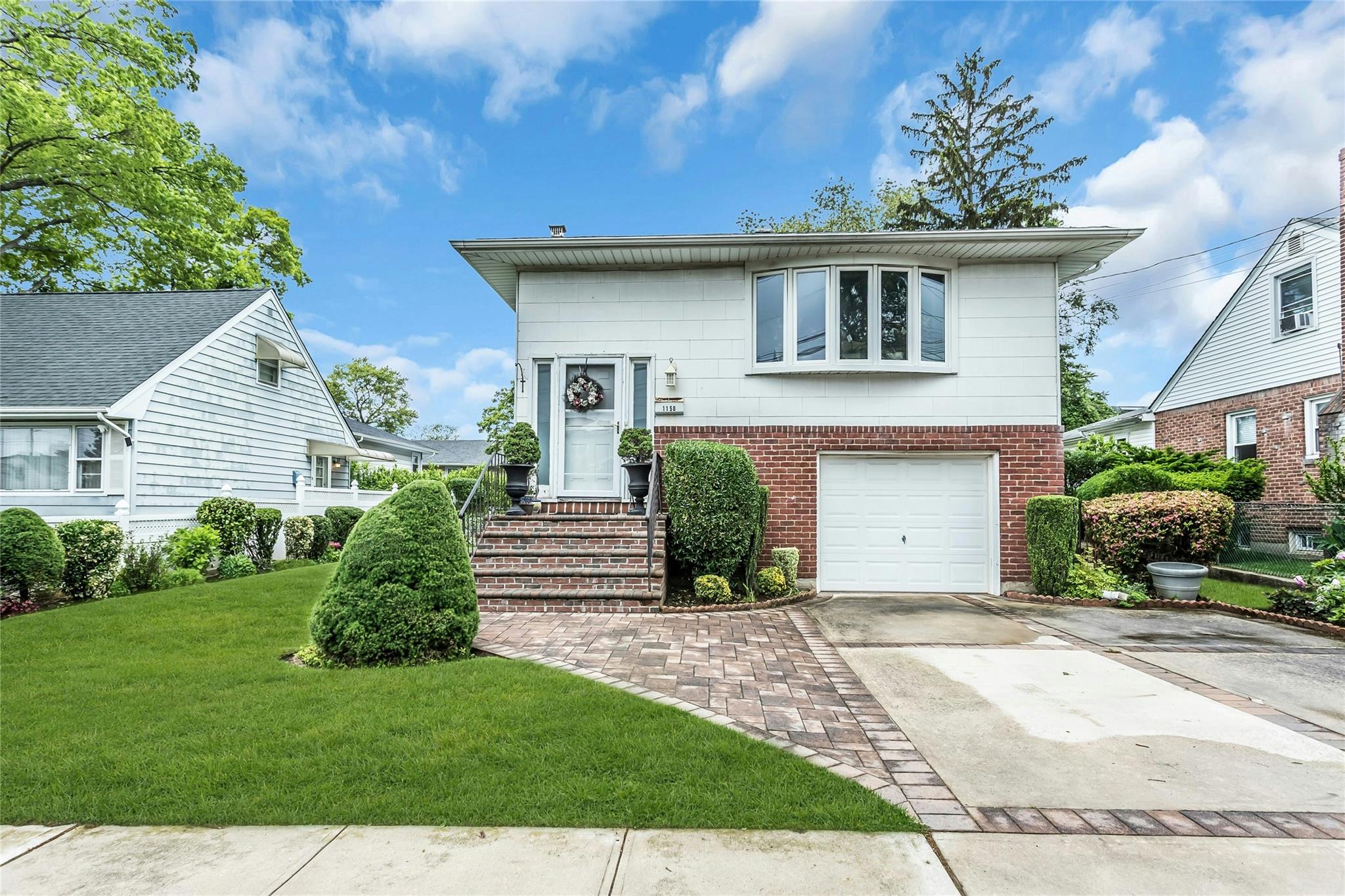 #1 photo, 1150 Langdon Street, ناسو Franklin Square , NY 11010