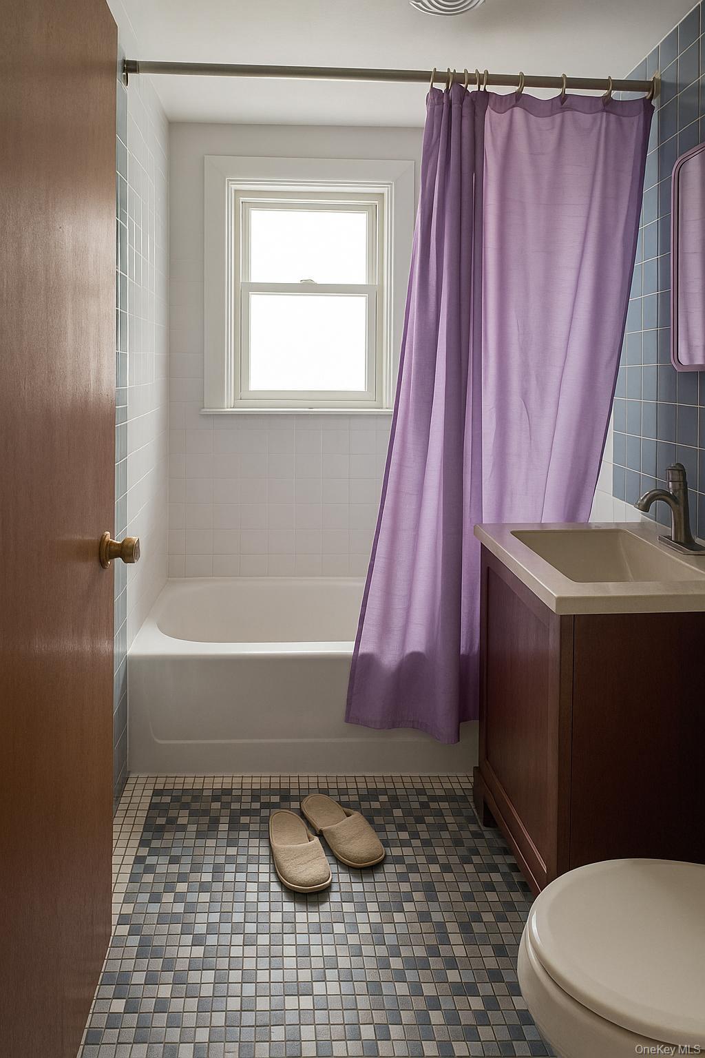 #3 photo, 221 Lincoln Avenue, ナッソー郡 Mineola , NY 11501