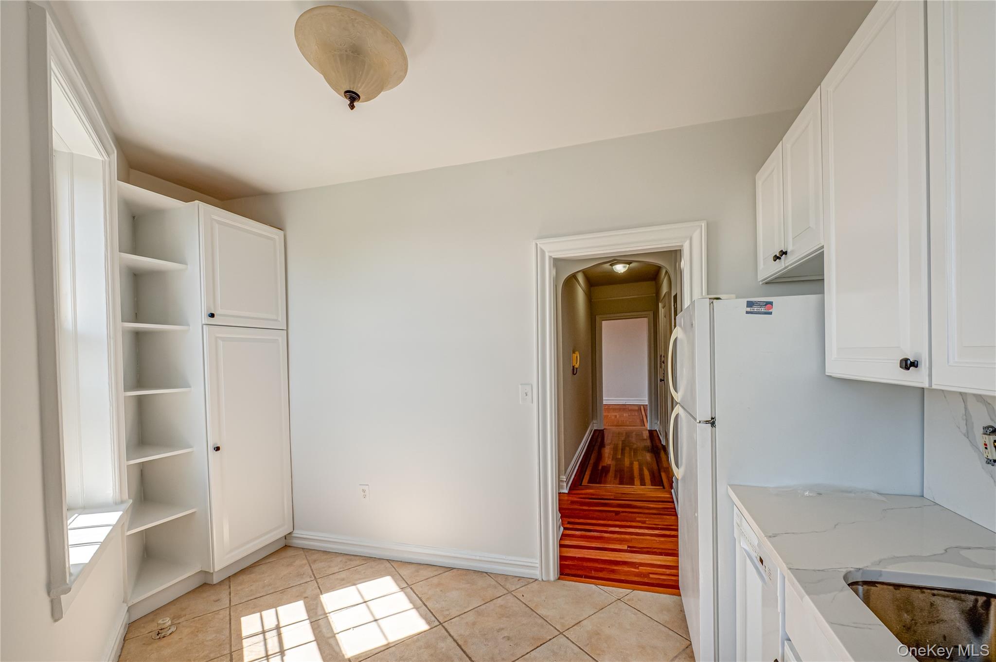 #4 photo, 12 Hamilton Place, ナッソー郡 Garden City , NY 11530