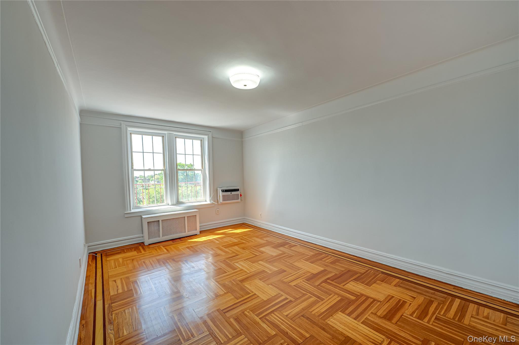 #5 photo, 12 Hamilton Place, ナッソー郡 Garden City , NY 11530