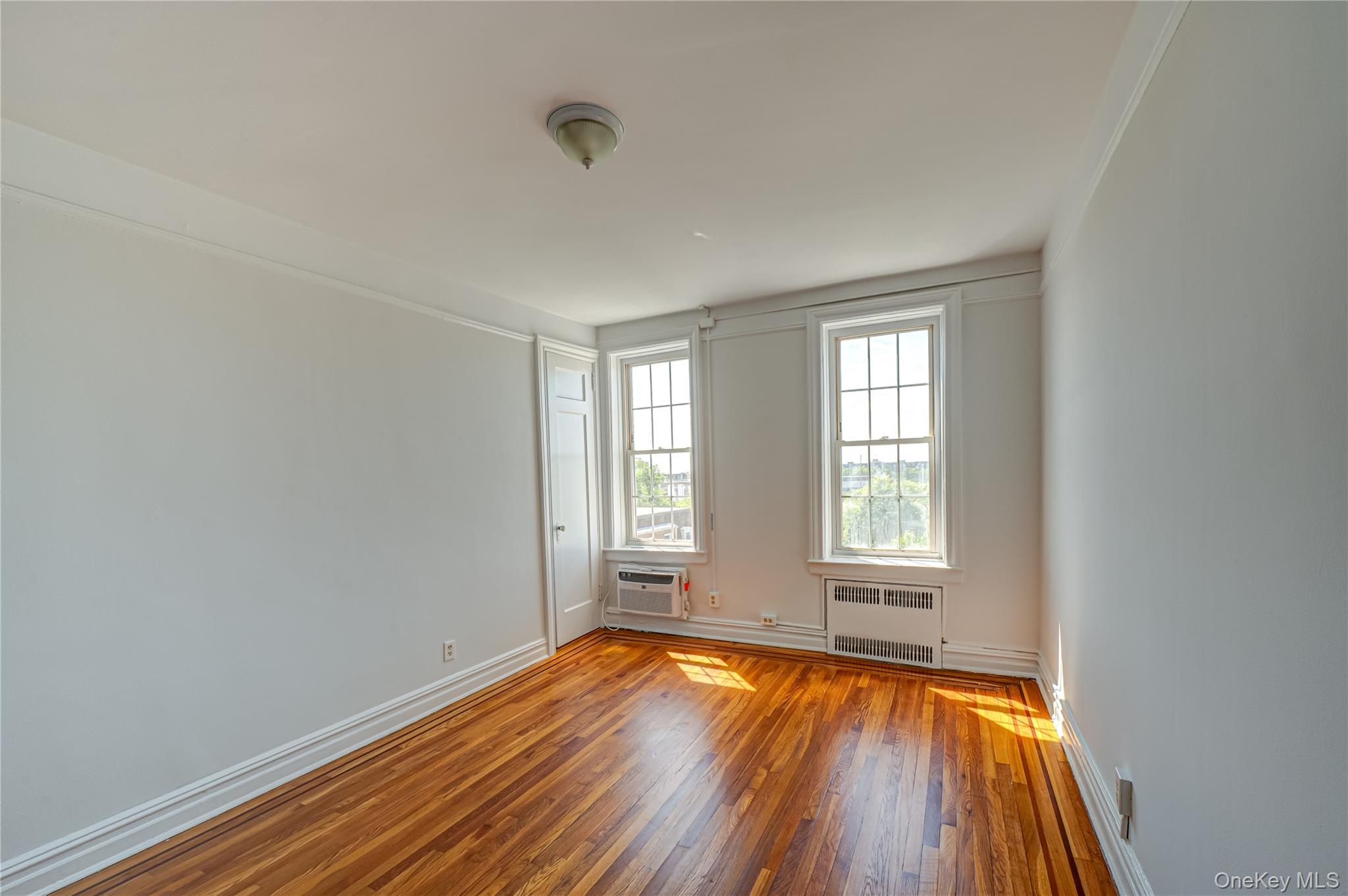 #8 photo, 12 Hamilton Place, ナッソー郡 Garden City , NY 11530