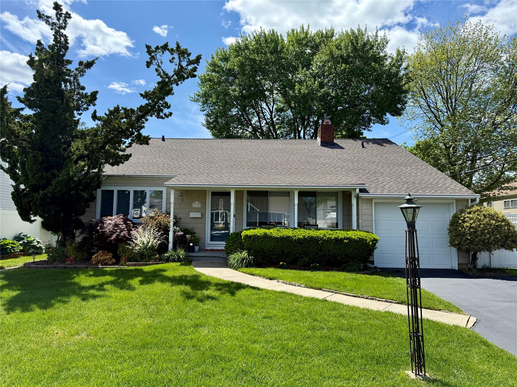 #1 photo, 1122 Olive Place, North Bellmore , NY 11710