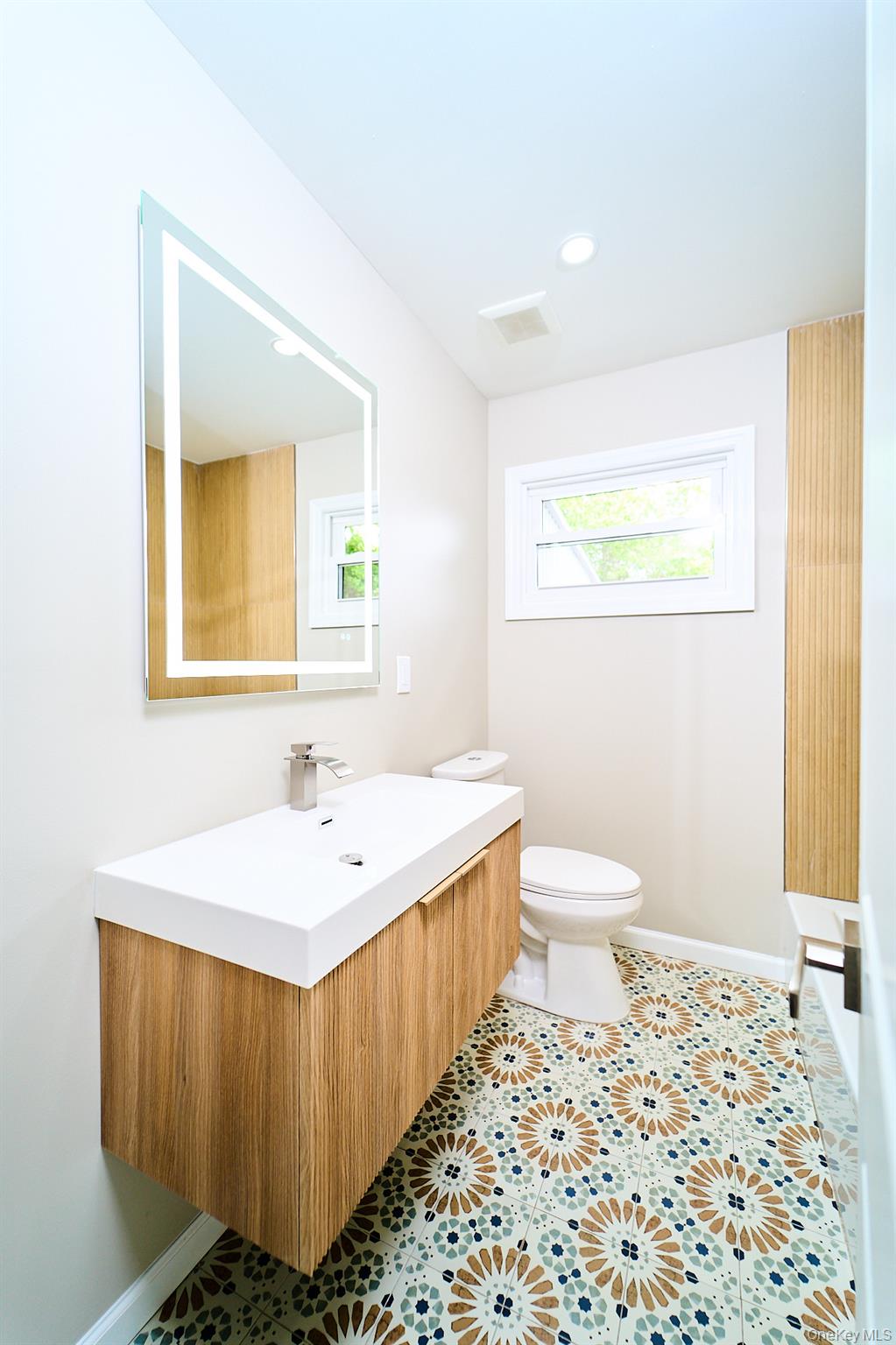 #14 photo, 133 S 7th Street, Bethpage , NY 11714