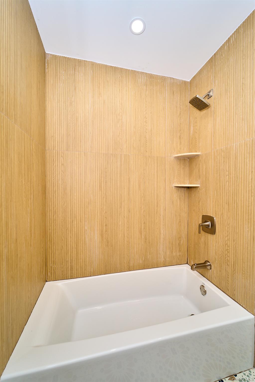 #16 photo, 133 S 7th Street, Bethpage , NY 11714