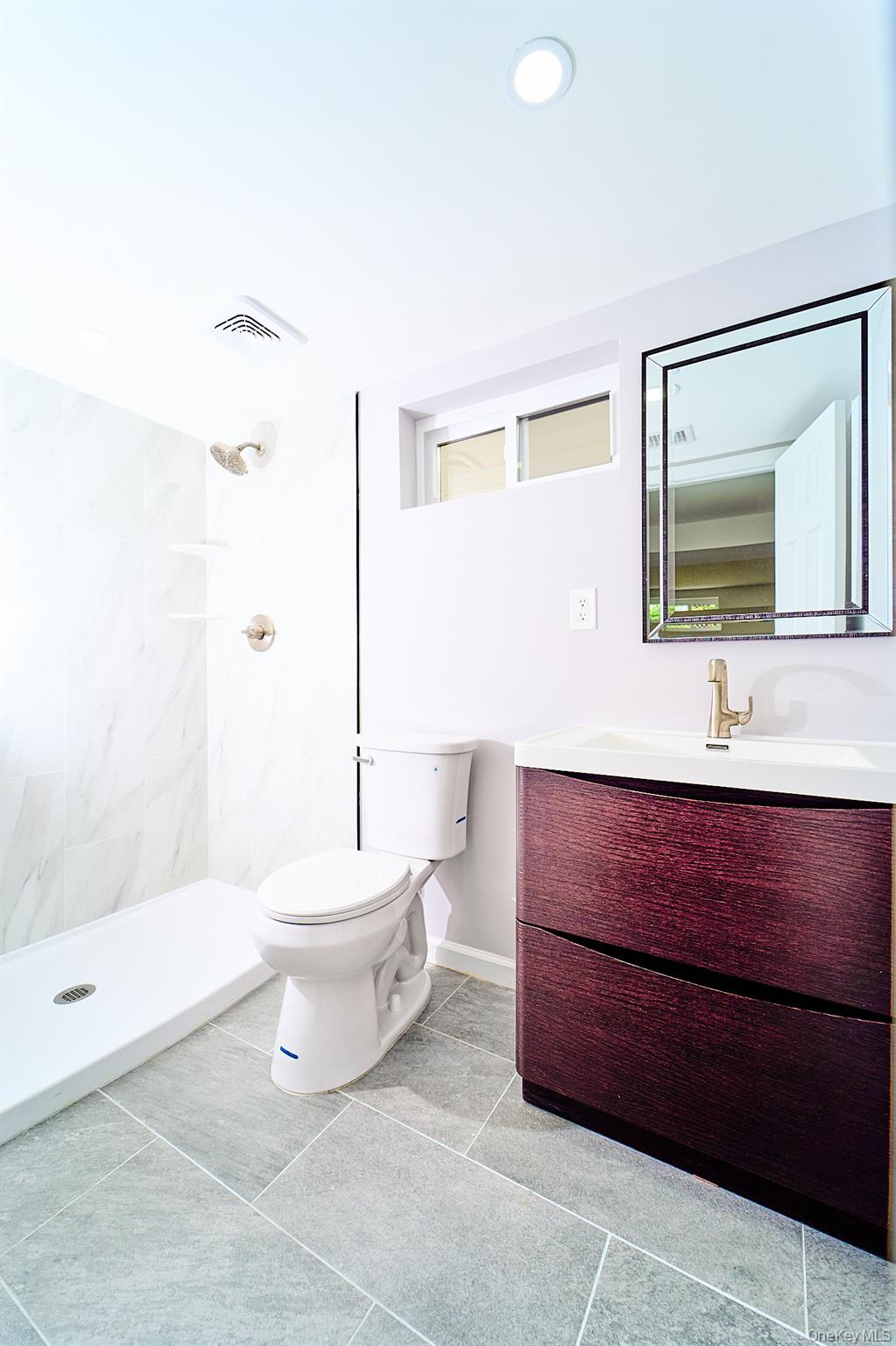 #17 photo, 133 S 7th Street, Bethpage , NY 11714