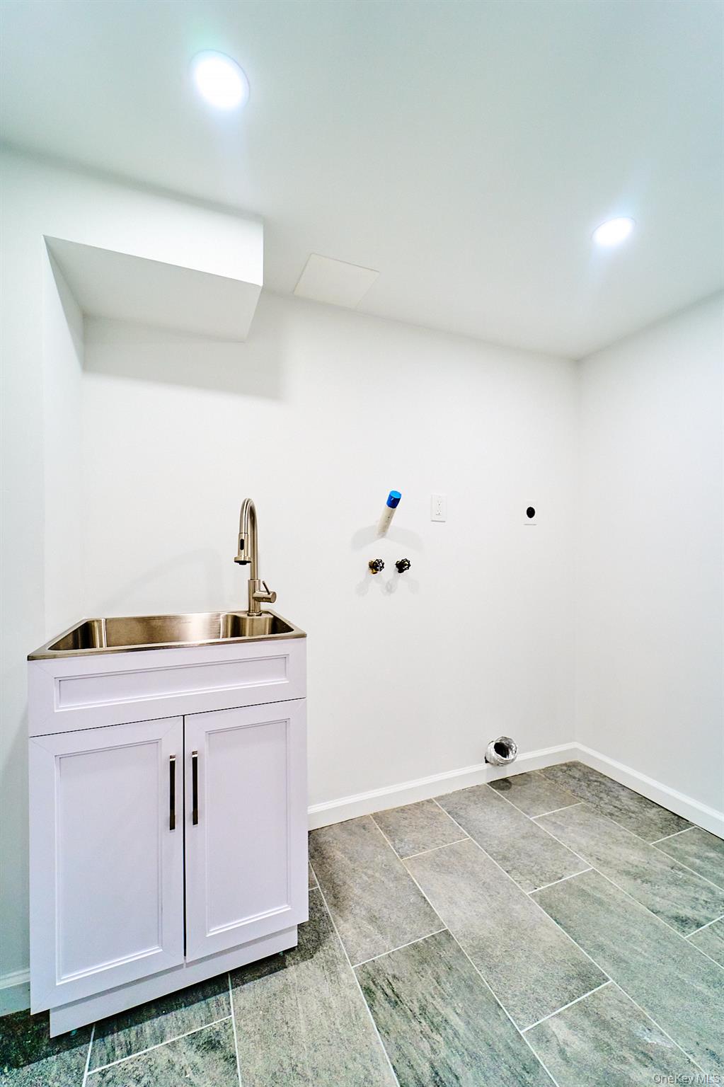 #18 photo, 133 S 7th Street, Bethpage , NY 11714