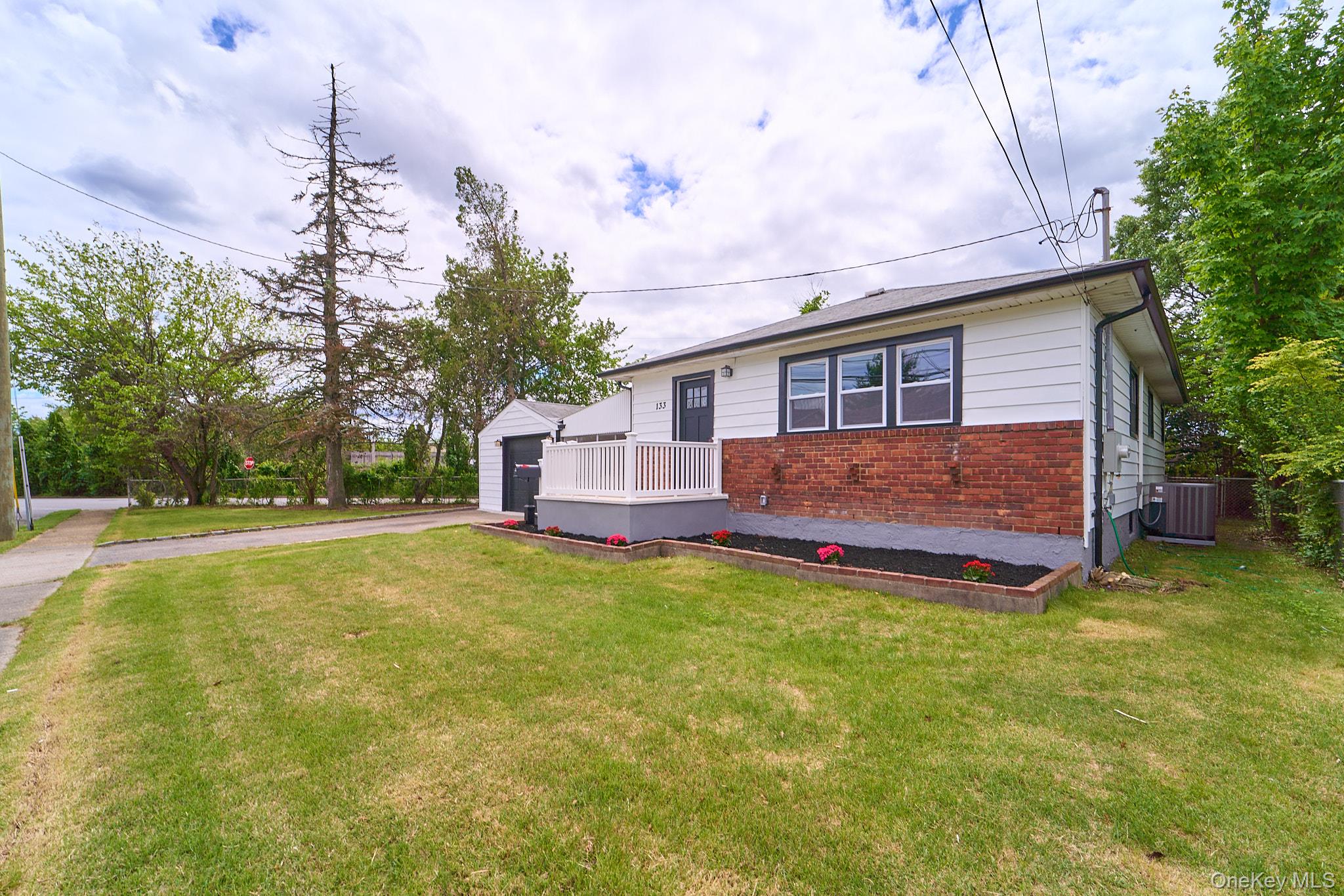 #3 photo, 133 S 7th Street, Bethpage , NY 11714