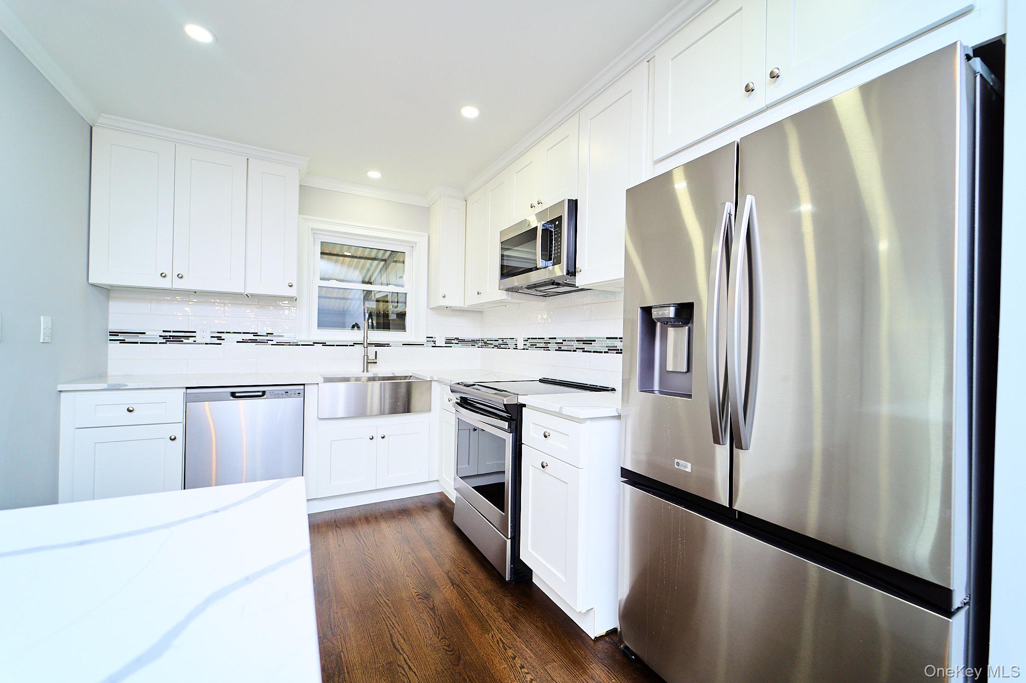 #4 photo, 133 S 7th Street, Bethpage , NY 11714