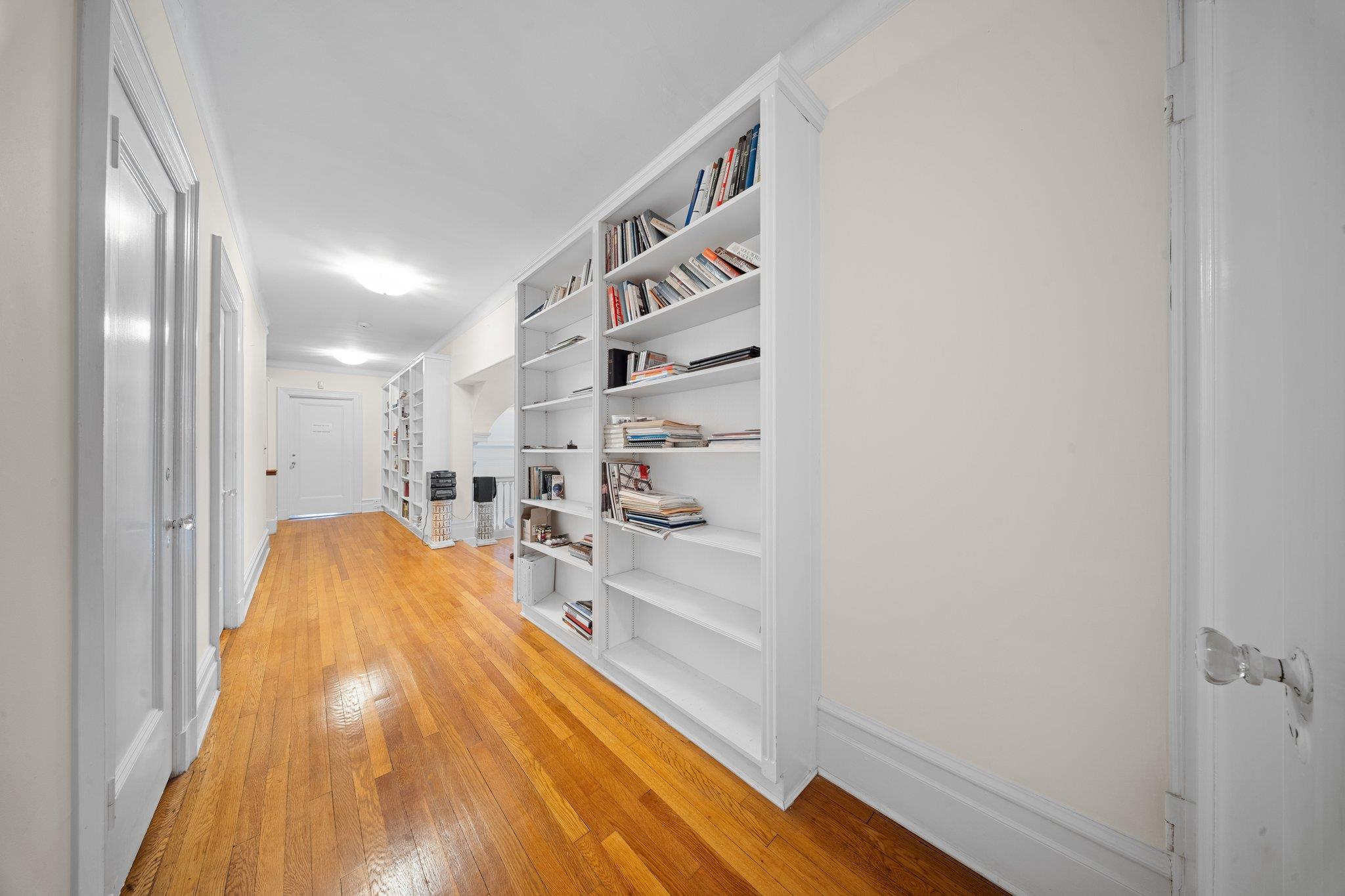 #20 photo, 10-08 Shore Road, クイーンズ区 Douglaston , NY 11363