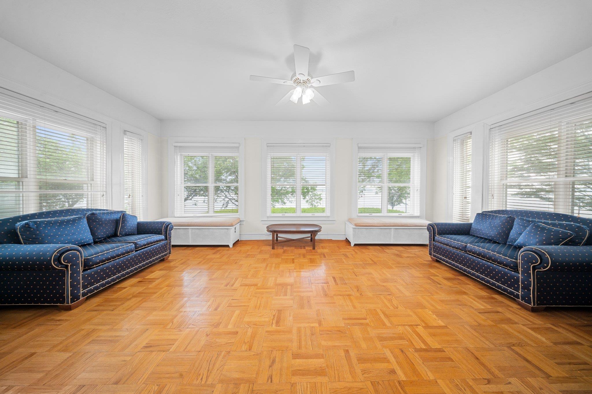 #7 photo, 10-08 Shore Road, クイーンズ区 Douglaston , NY 11363