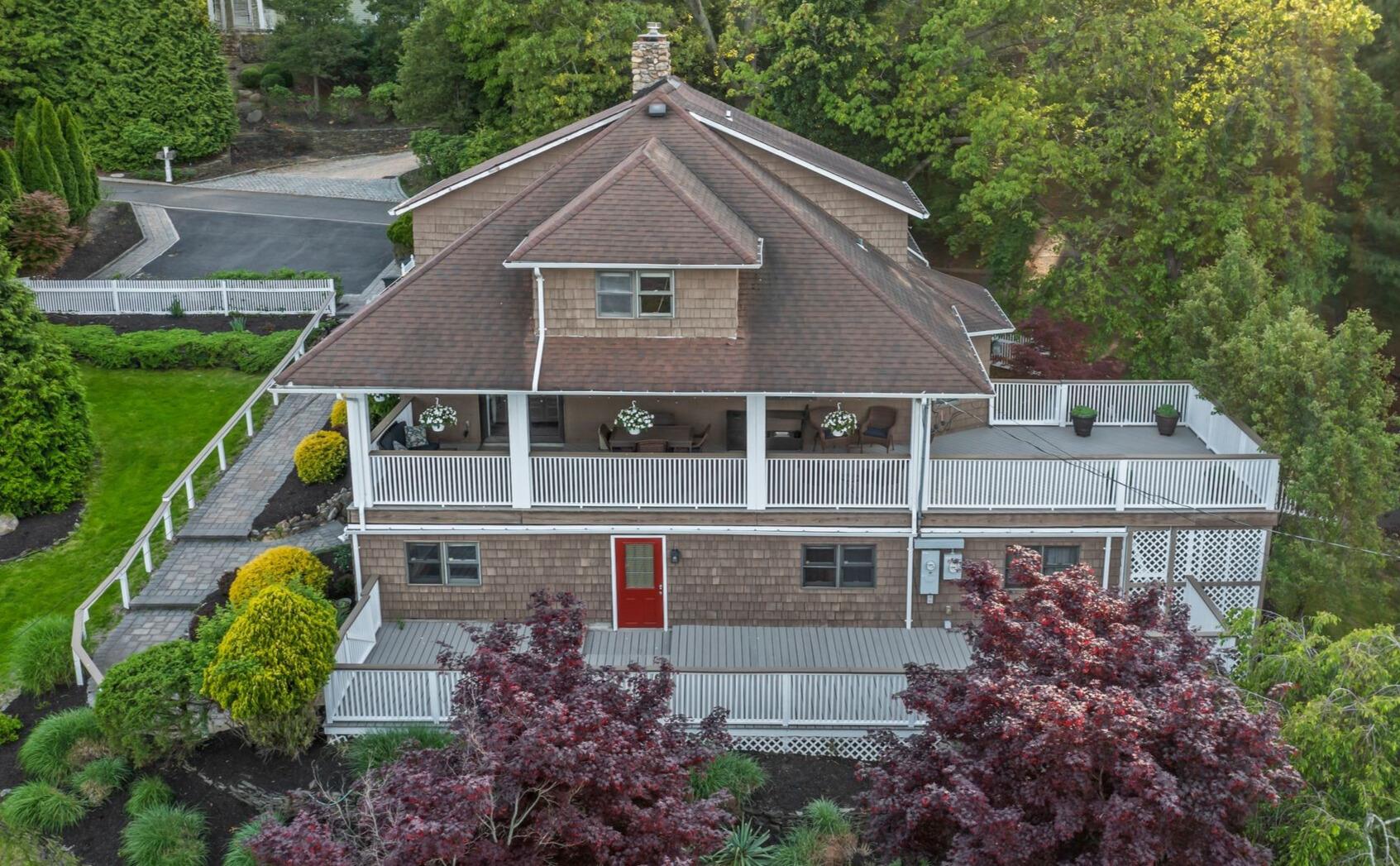 #1 photo, 9 Prospect Street, سوفولك Shoreham , NY 11786