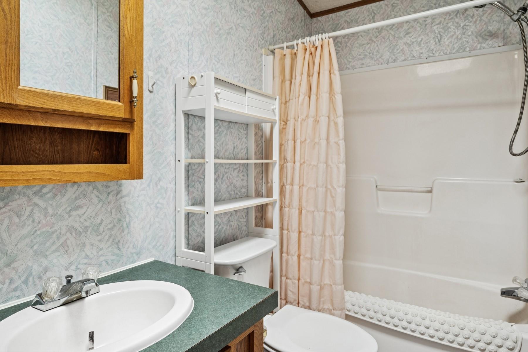 #9 photo, 105 Oakview Highway, サフォーク郡 East Hampton , NY 11937