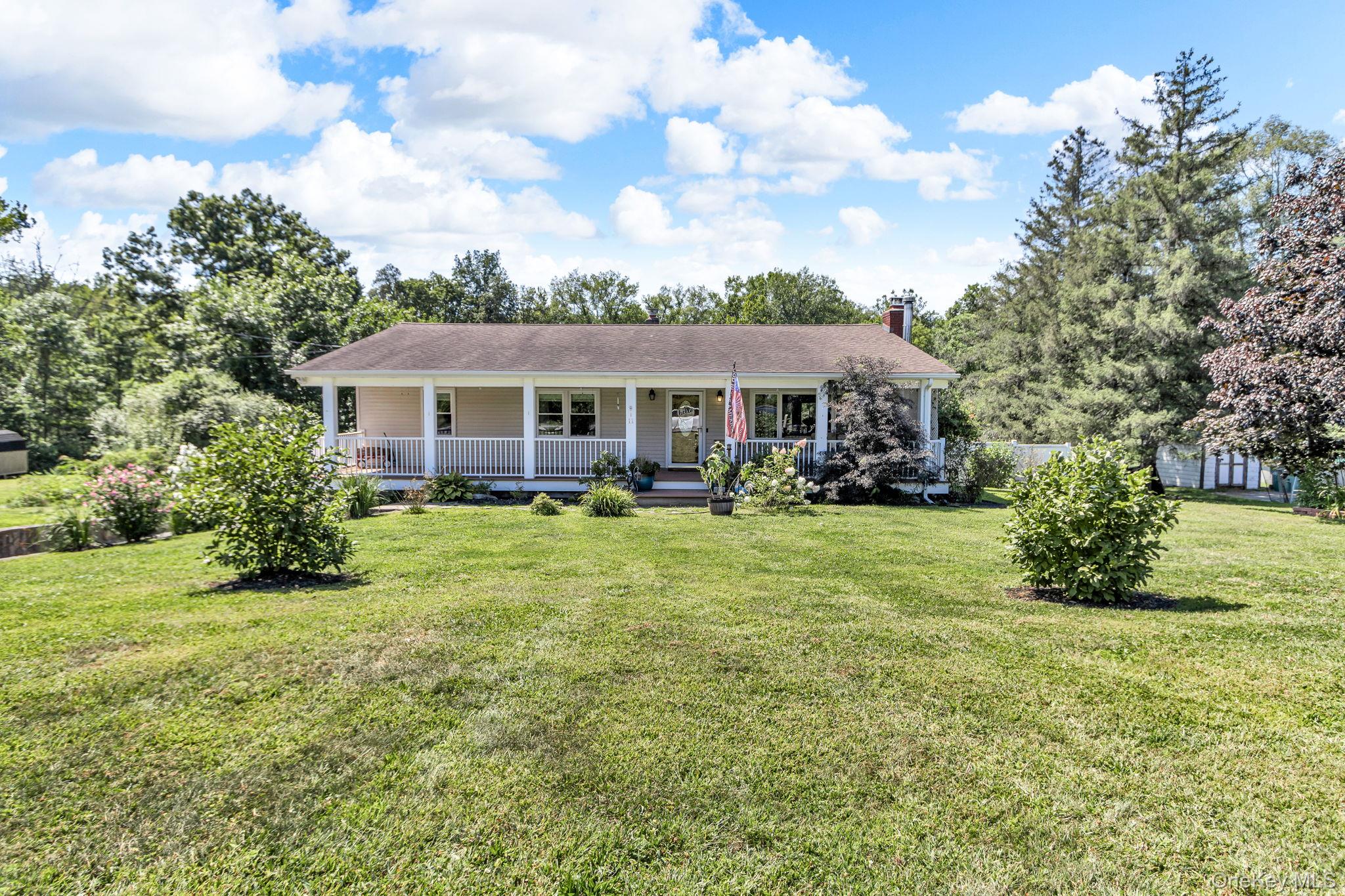 #2 photo, 11 Queen Anne Lane, Wappingers Falls , NY 12590