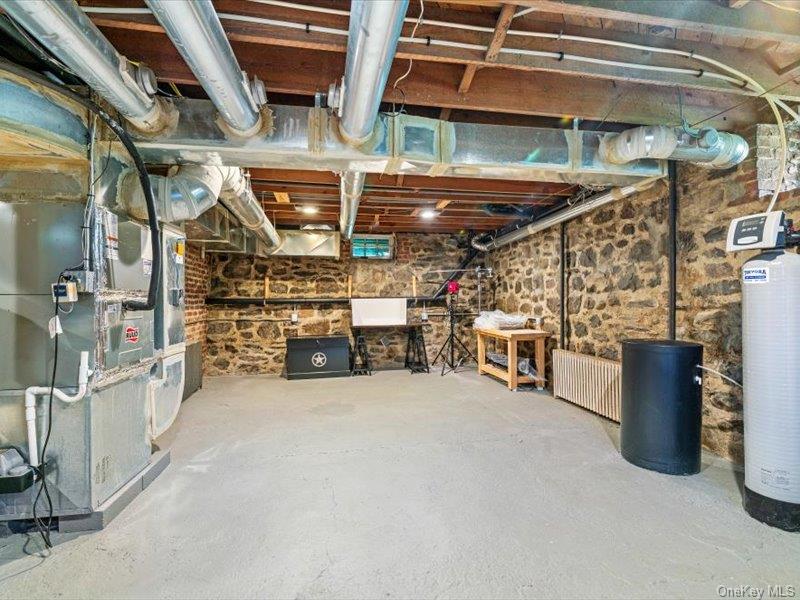 #20 photo, 2 Pine Hill Road, Chester , NY 10918